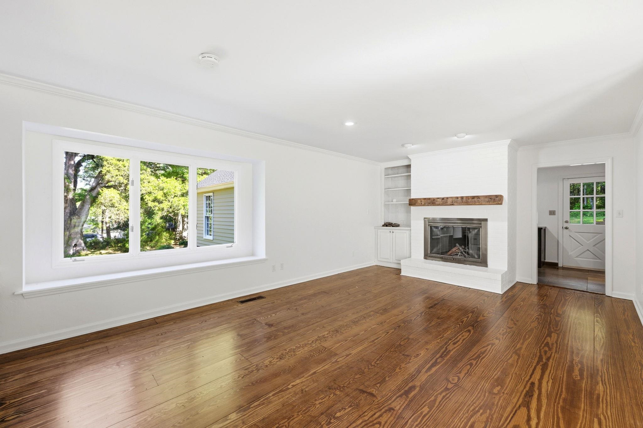 3415 WOODLEY Road