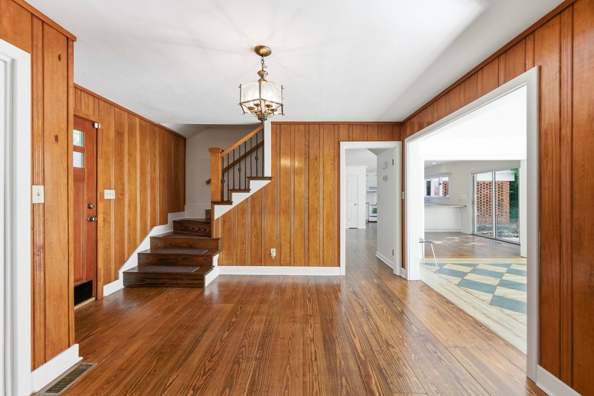 3415 WOODLEY Road