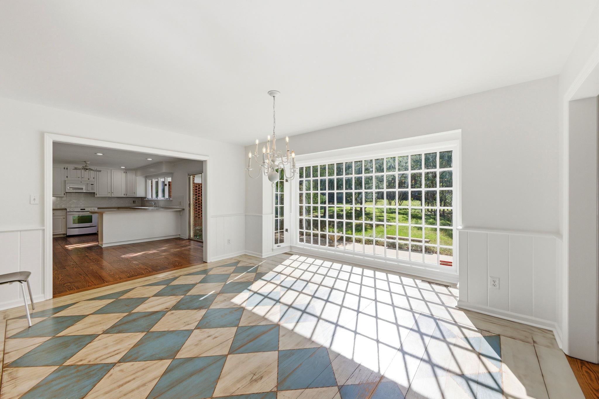 3415 WOODLEY Road