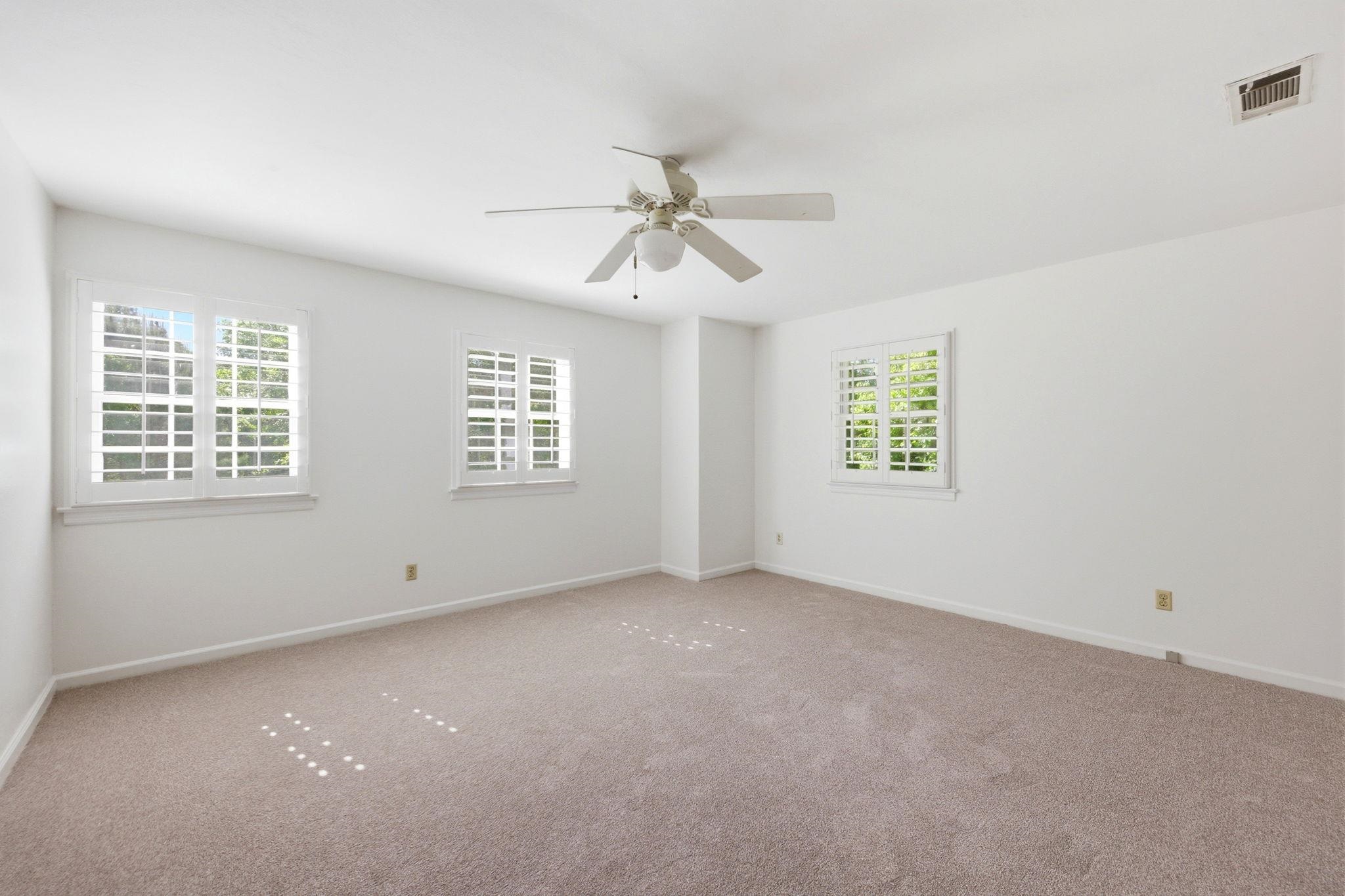 3415 WOODLEY Road