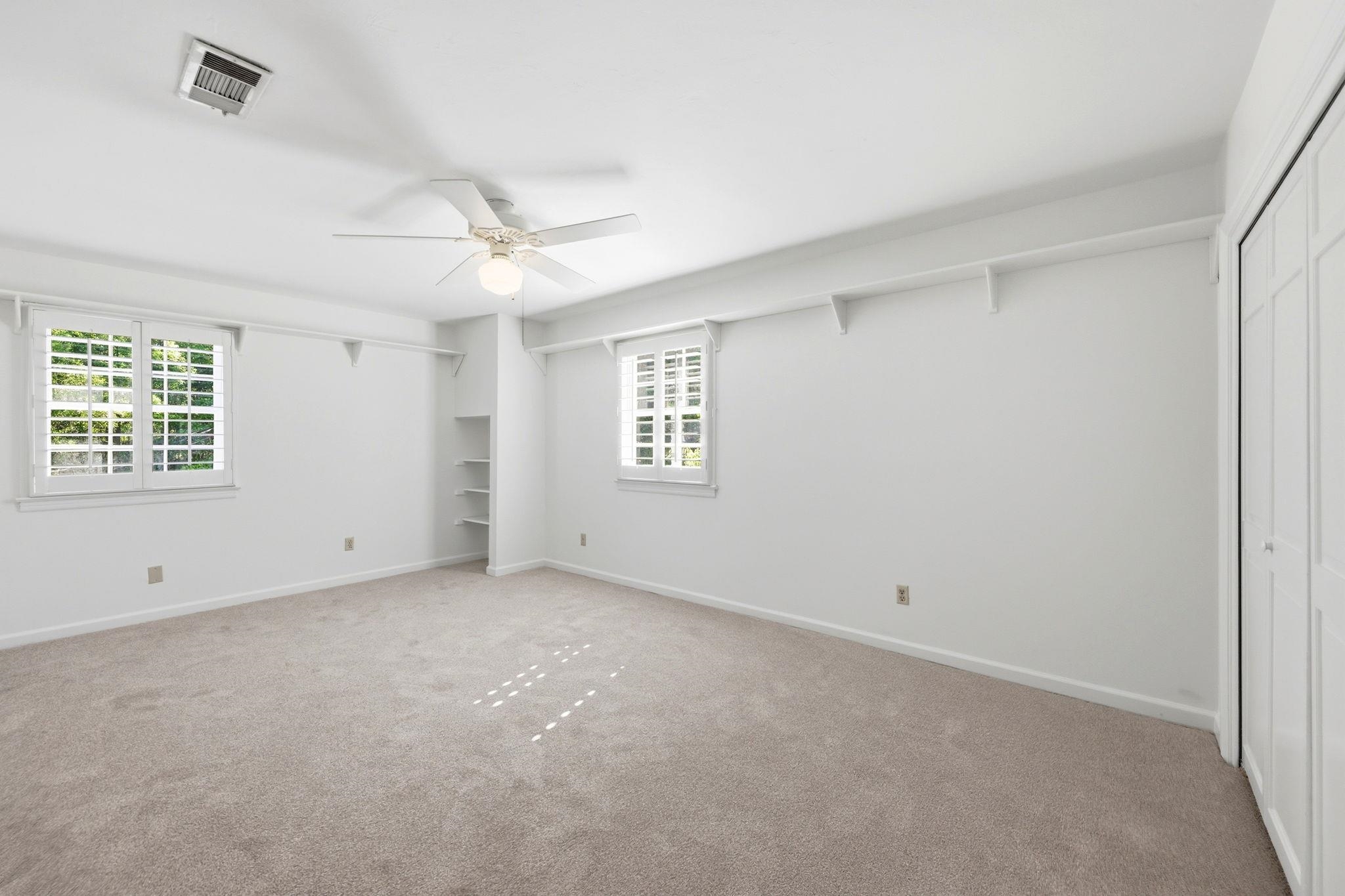 3415 WOODLEY Road