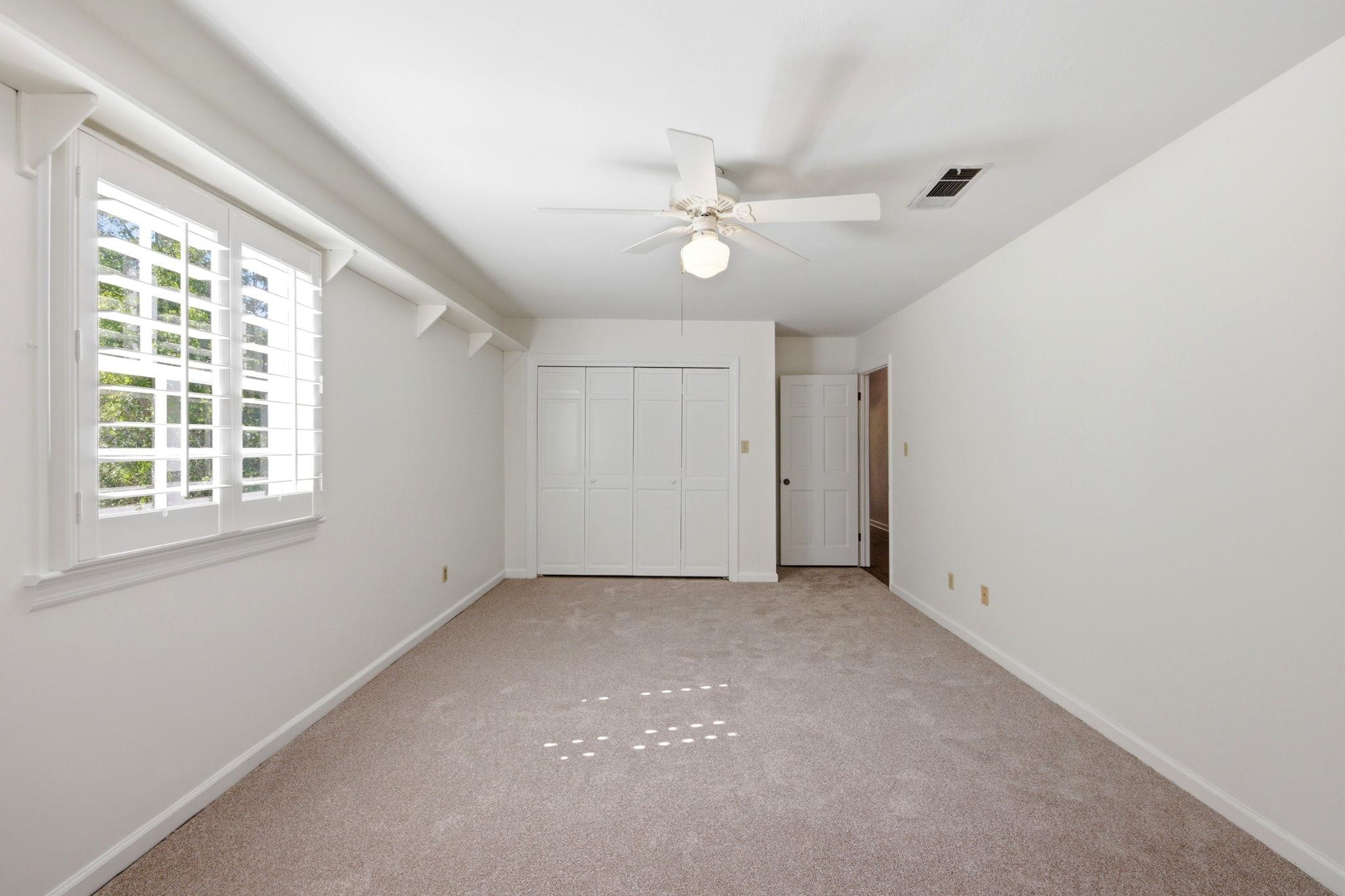 3415 WOODLEY Road