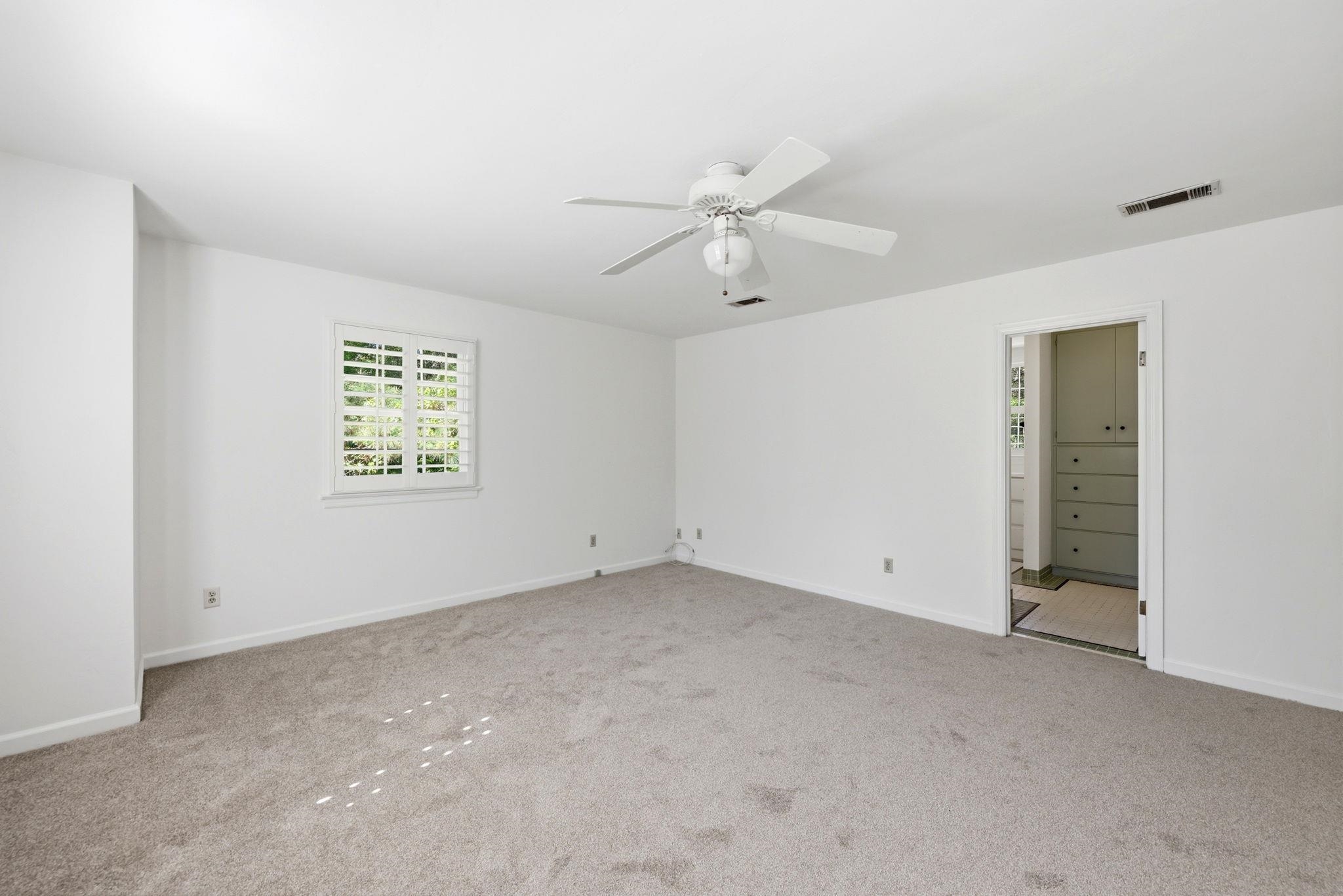 3415 WOODLEY Road