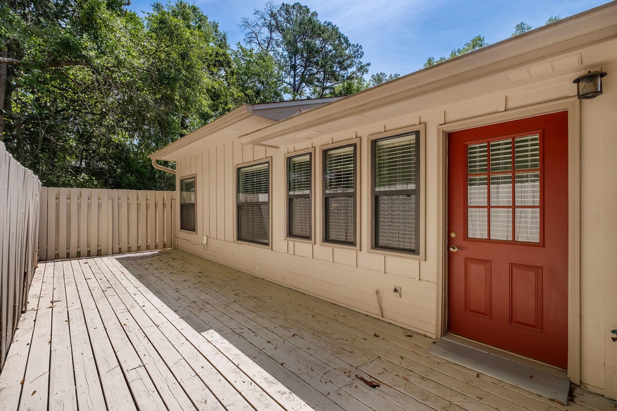 172 NE Villas Court