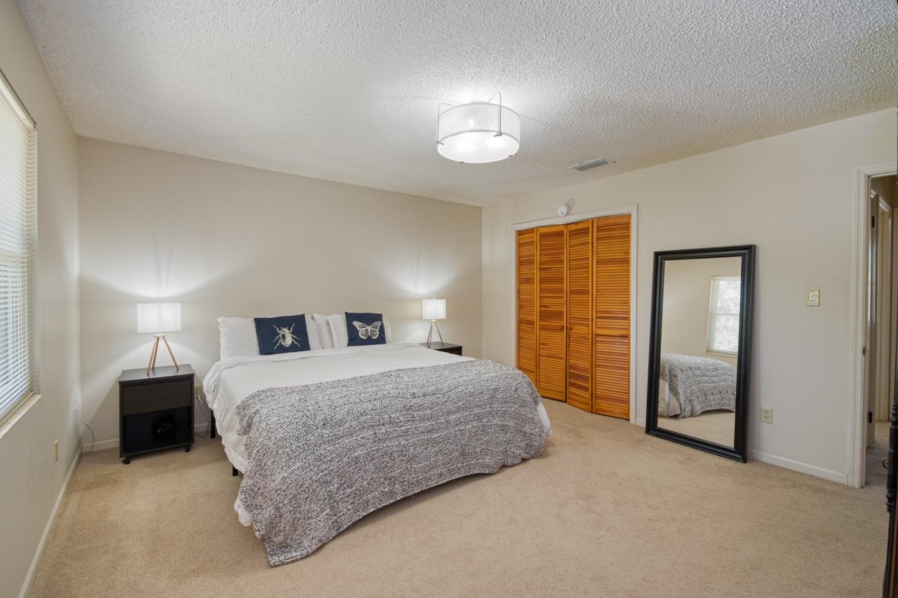 2399 CLARA KEE Boulevard