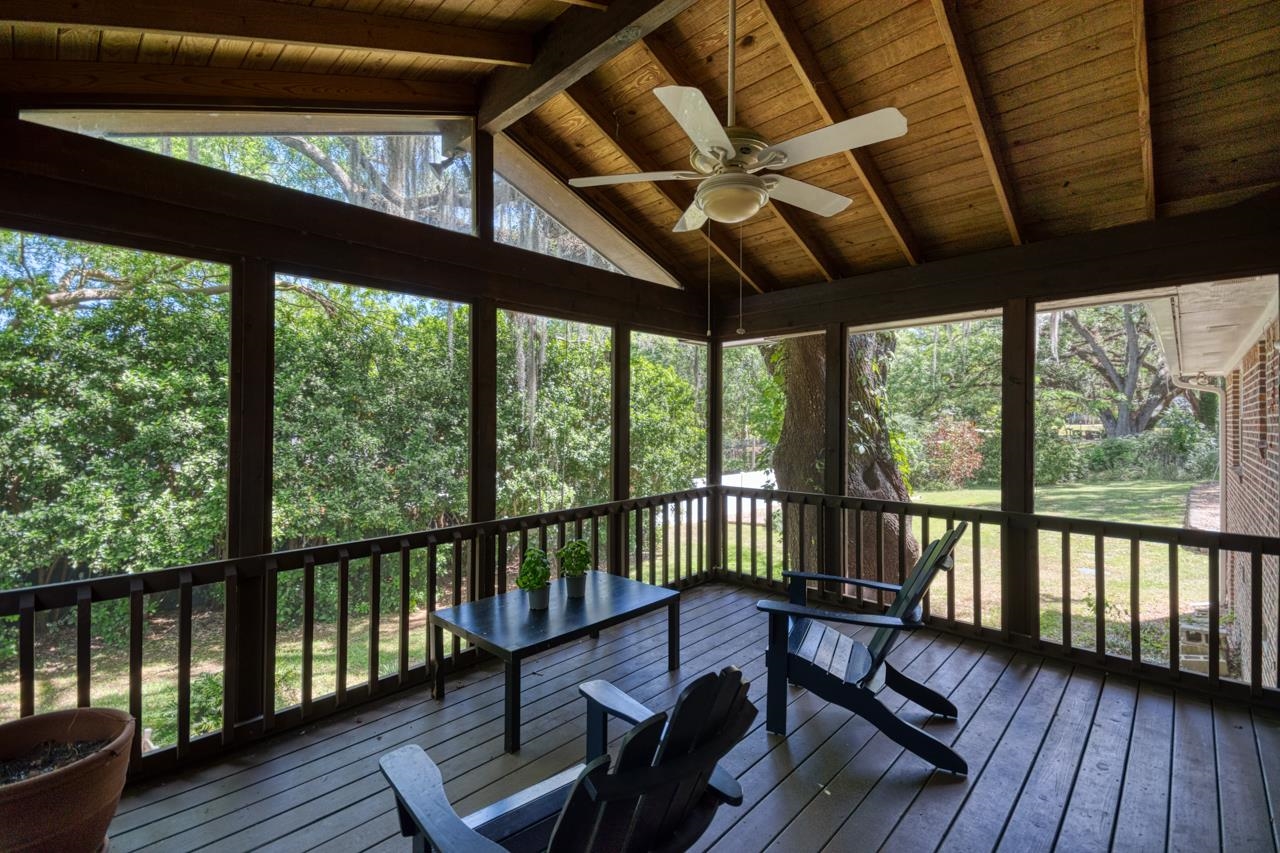 2399 CLARA KEE Boulevard