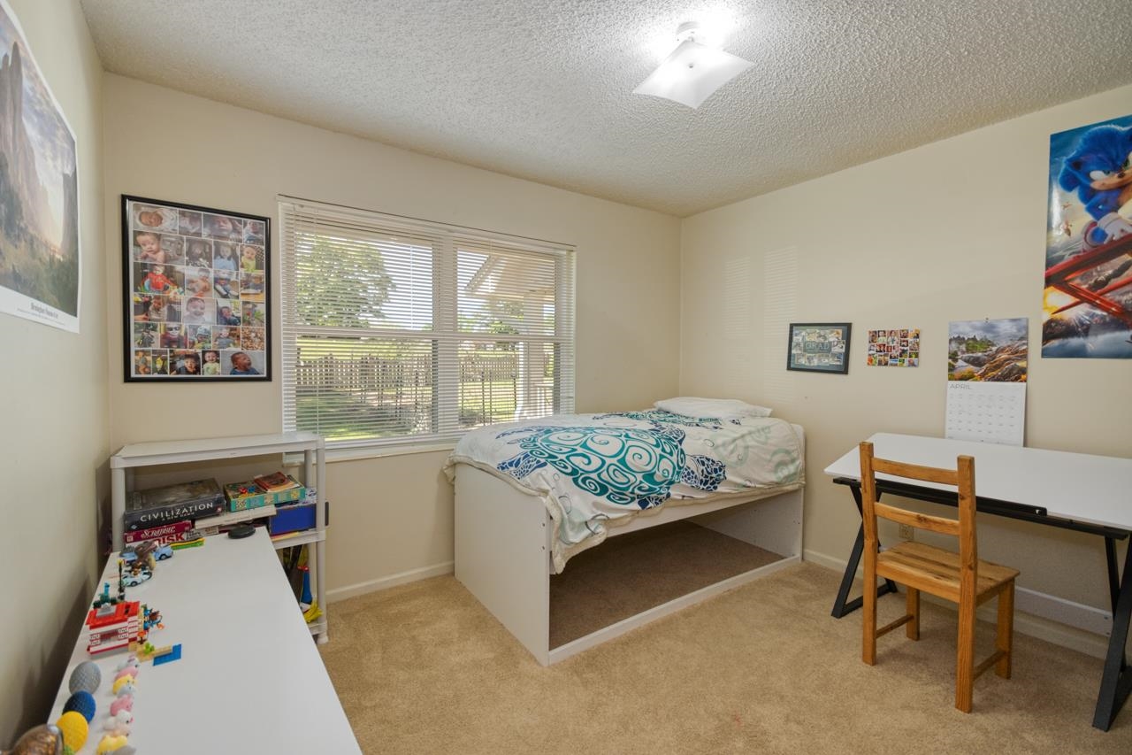 2399 CLARA KEE Boulevard