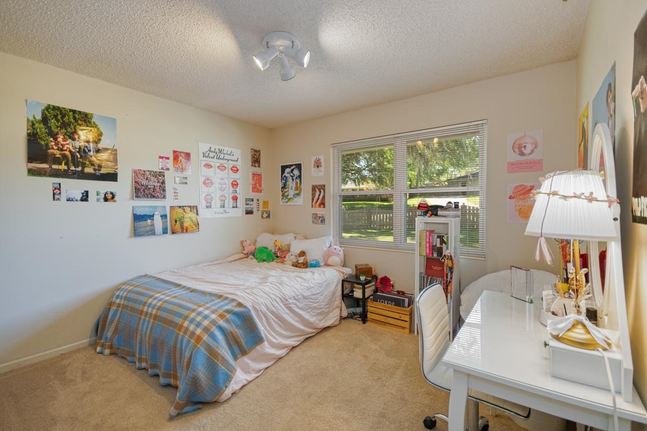 2399 CLARA KEE Boulevard