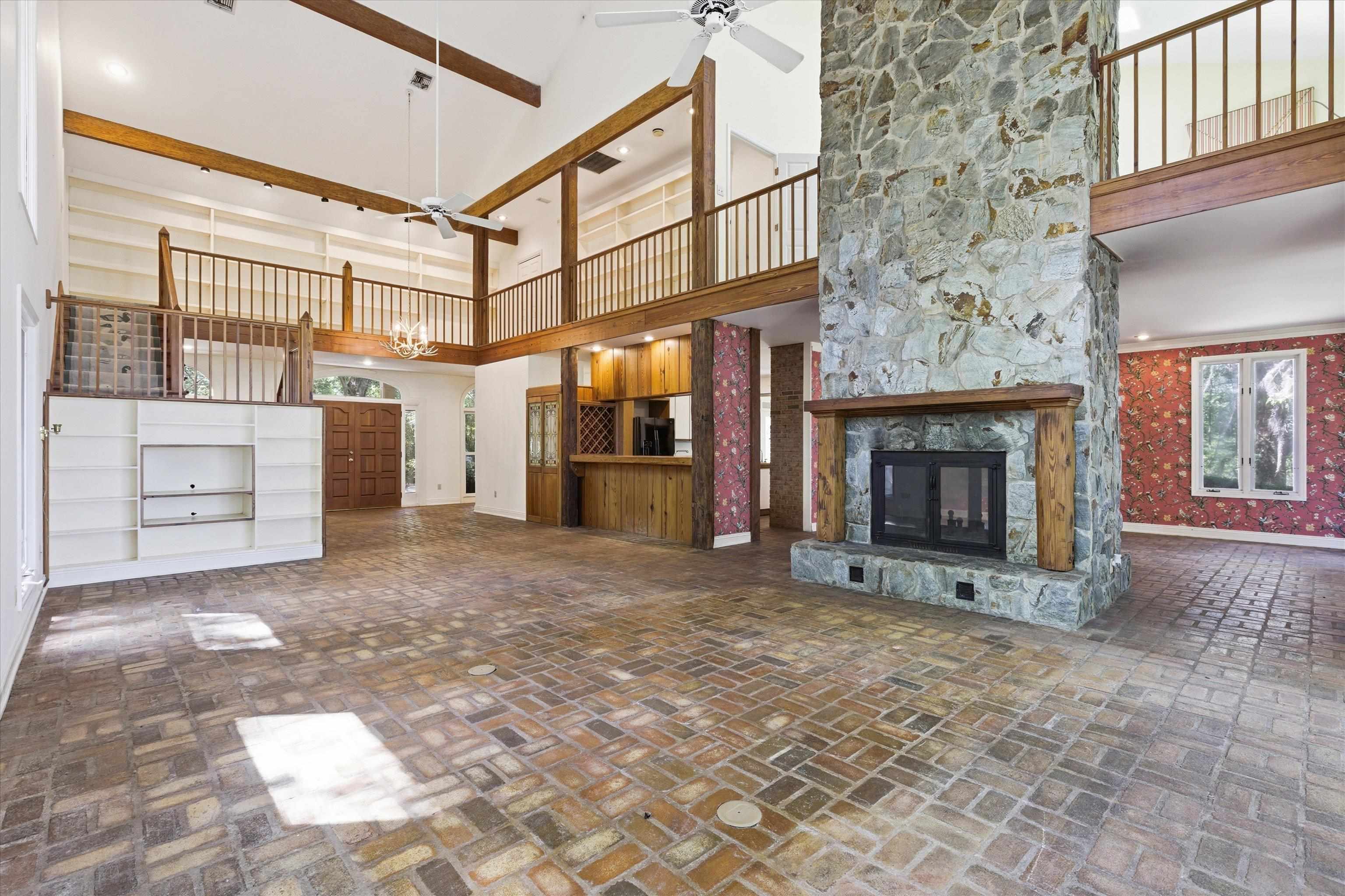 10945 Luna Point Road