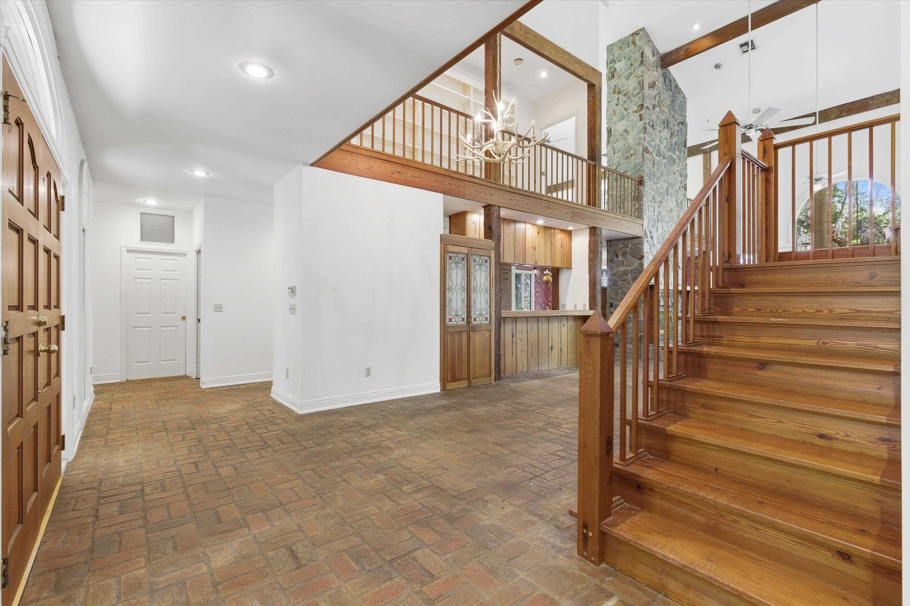 10945 Luna Point Road