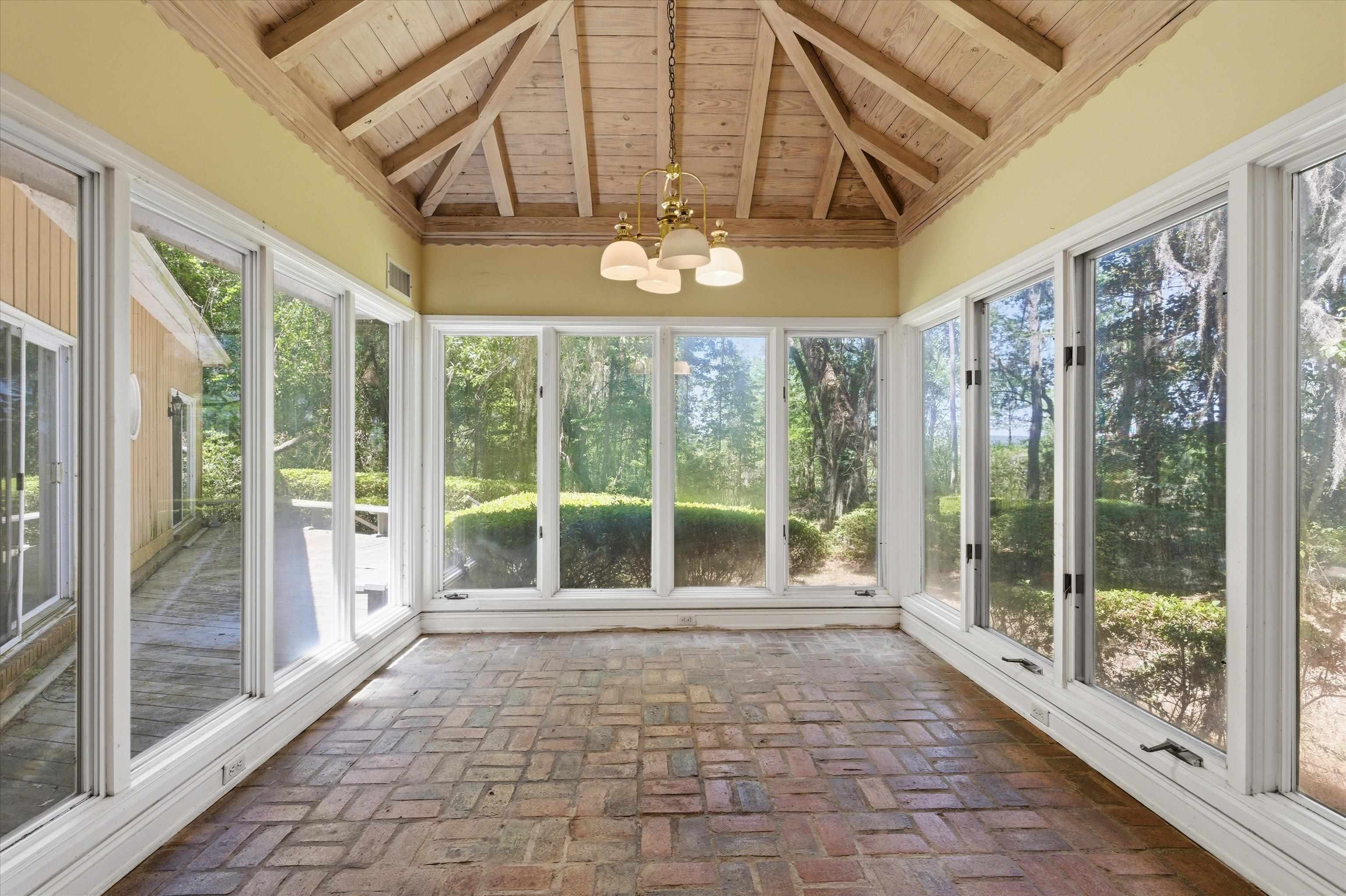 10945 Luna Point Road