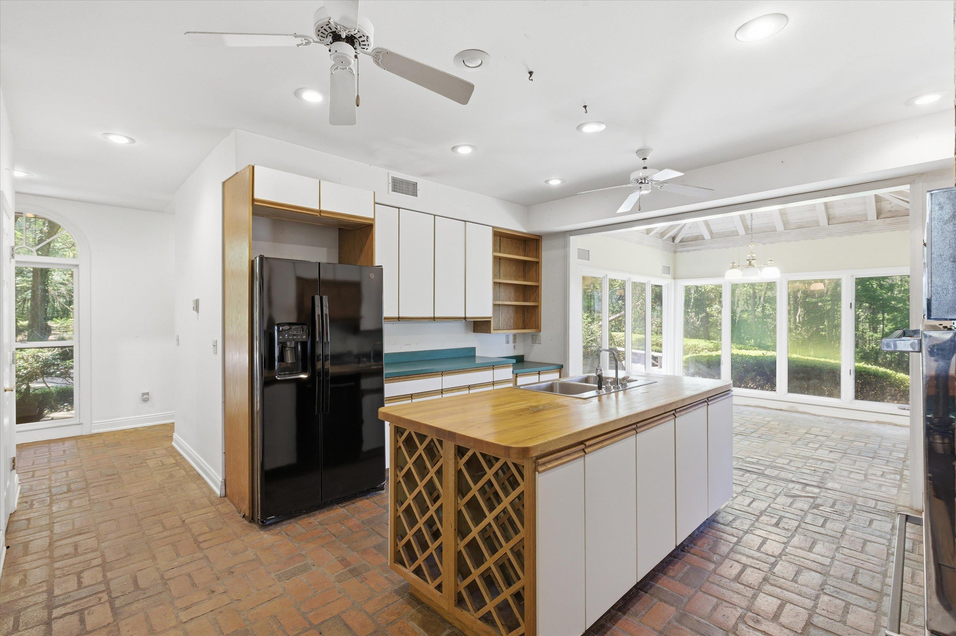 10945 Luna Point Road