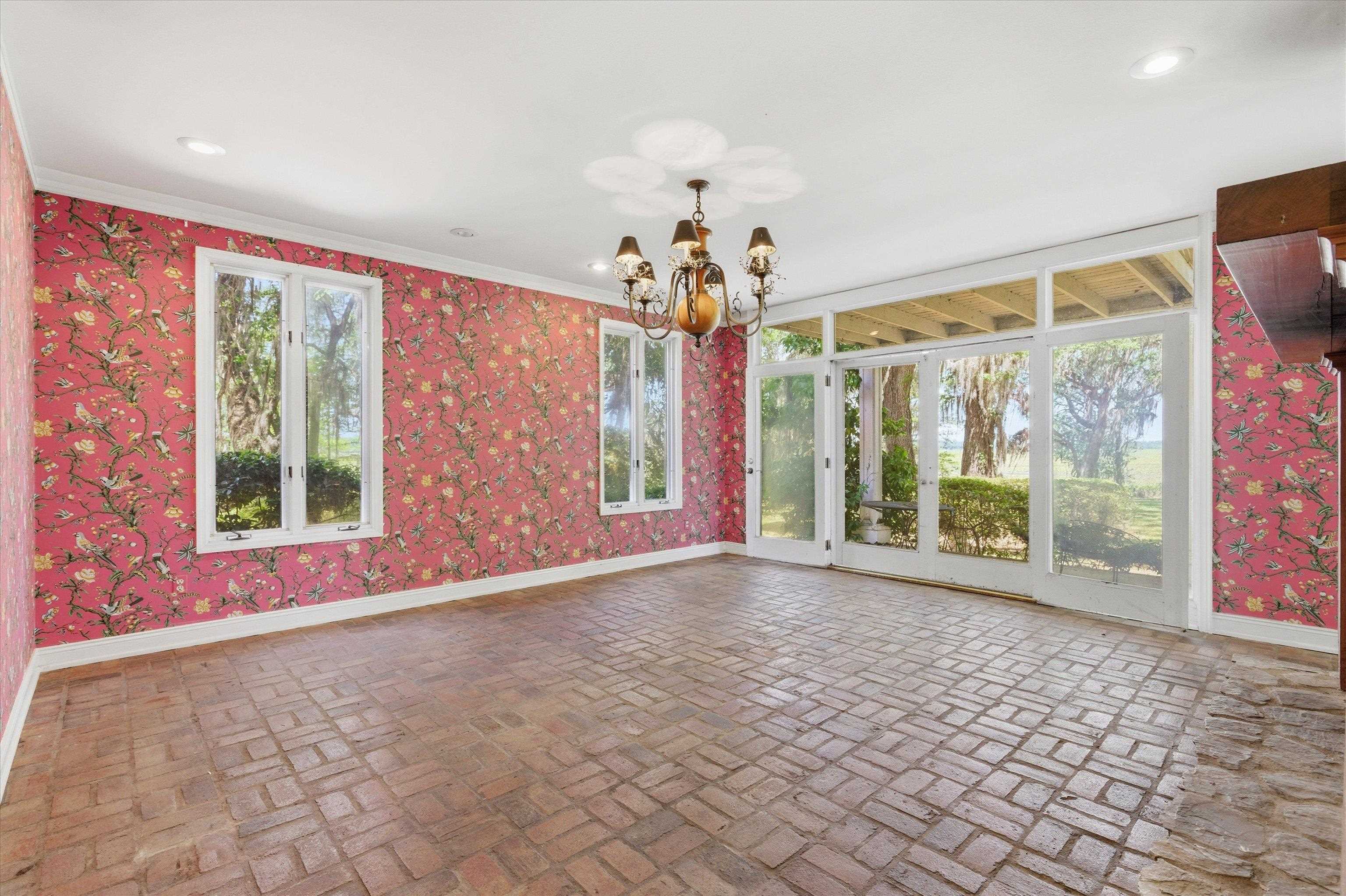 10945 Luna Point Road