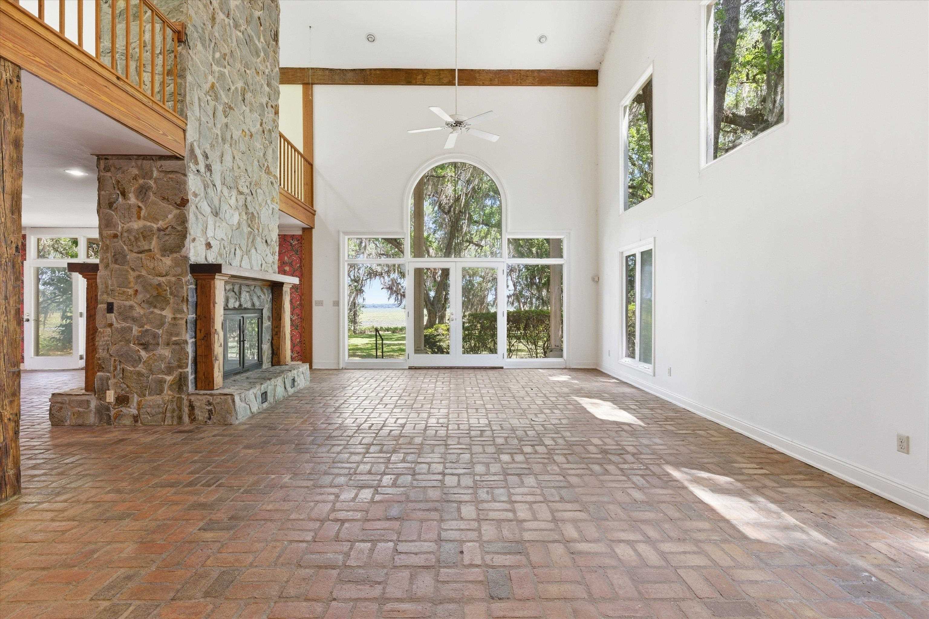 10945 Luna Point Road