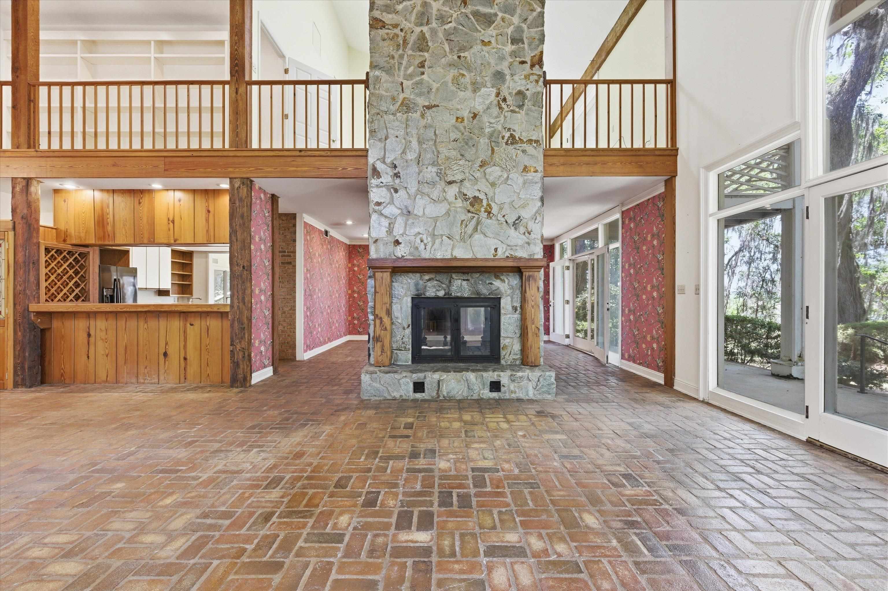 10945 Luna Point Road