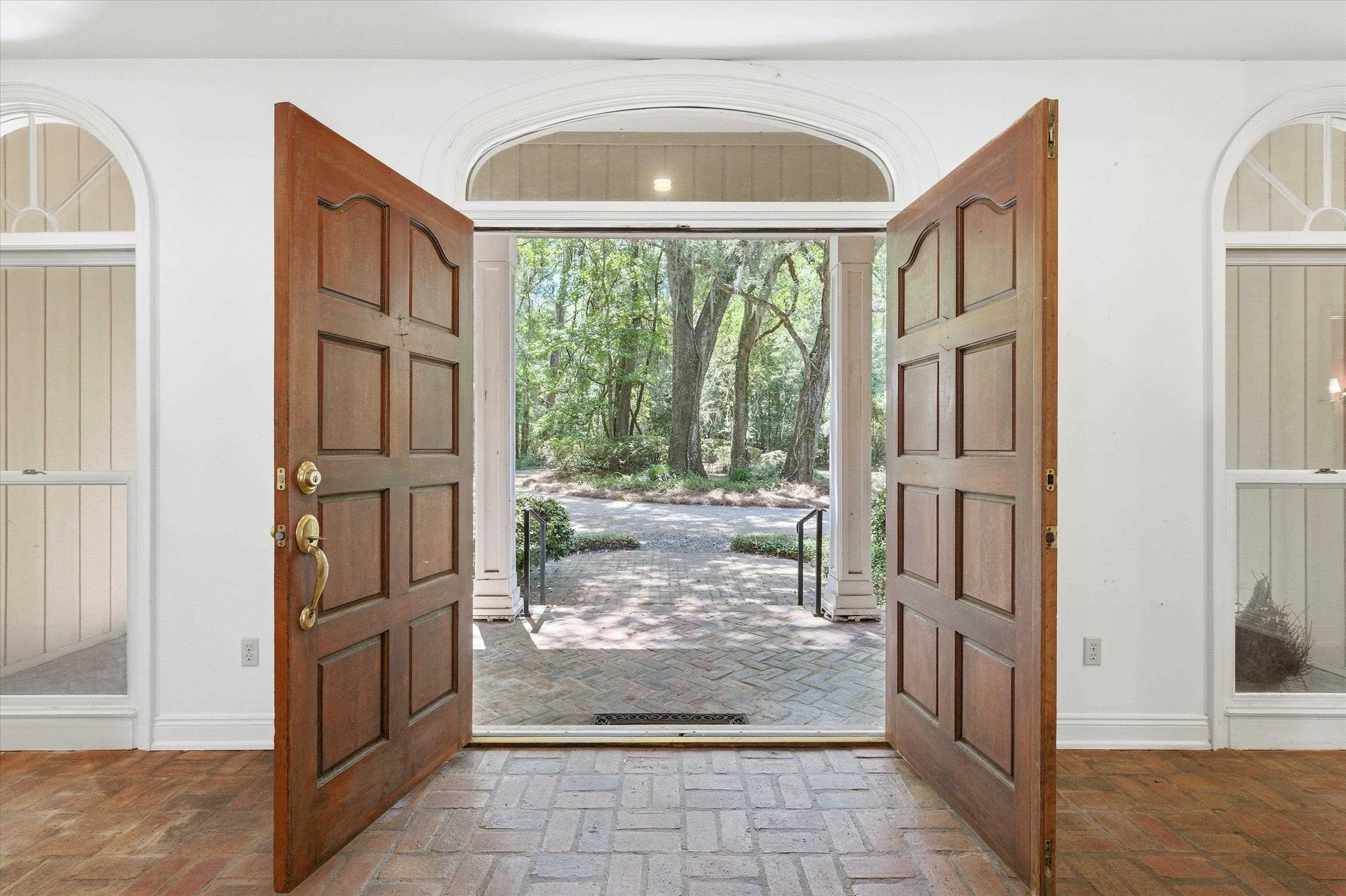 10945 Luna Point Road