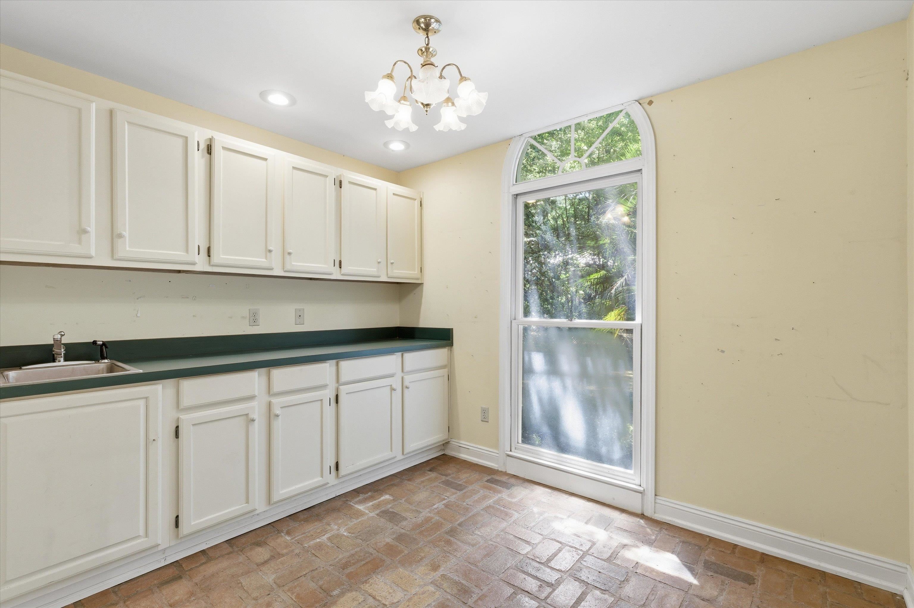 10945 Luna Point Road