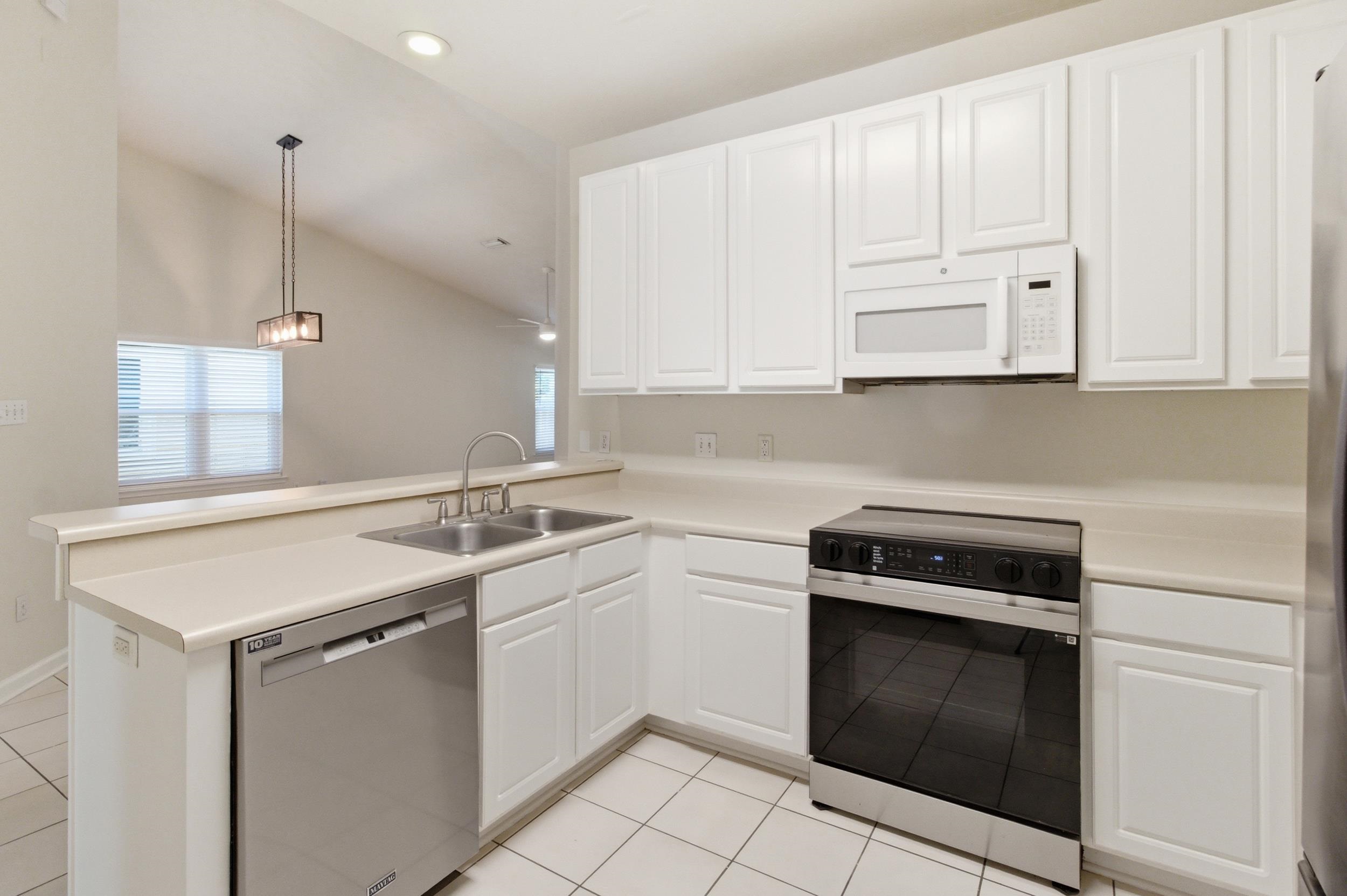 1288 Mosswood Chase