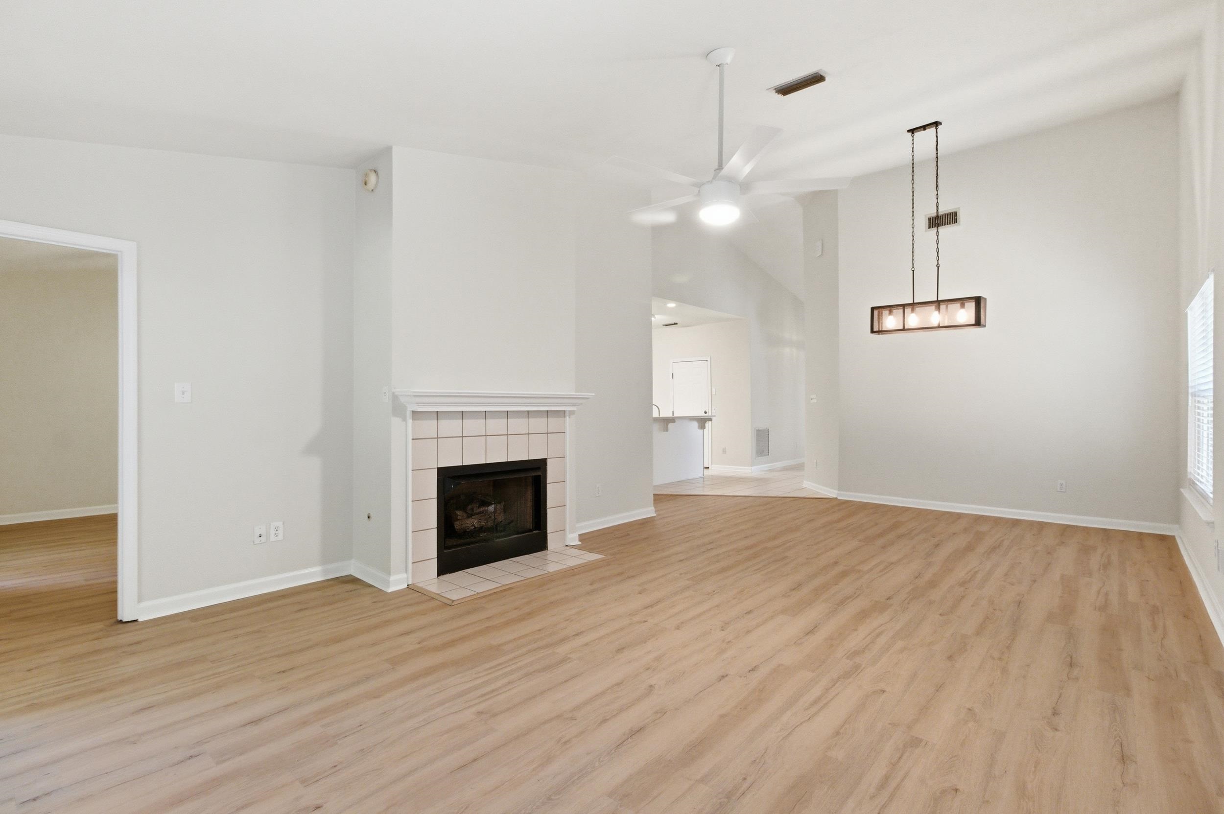 1288 Mosswood Chase