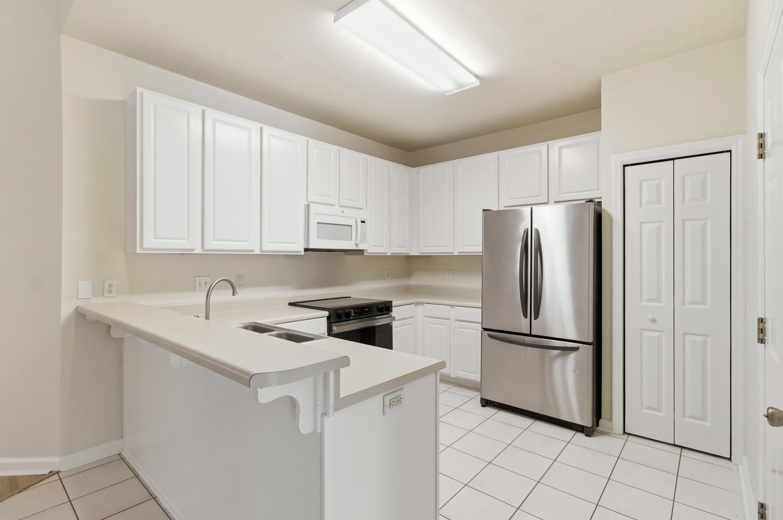 1288 Mosswood Chase