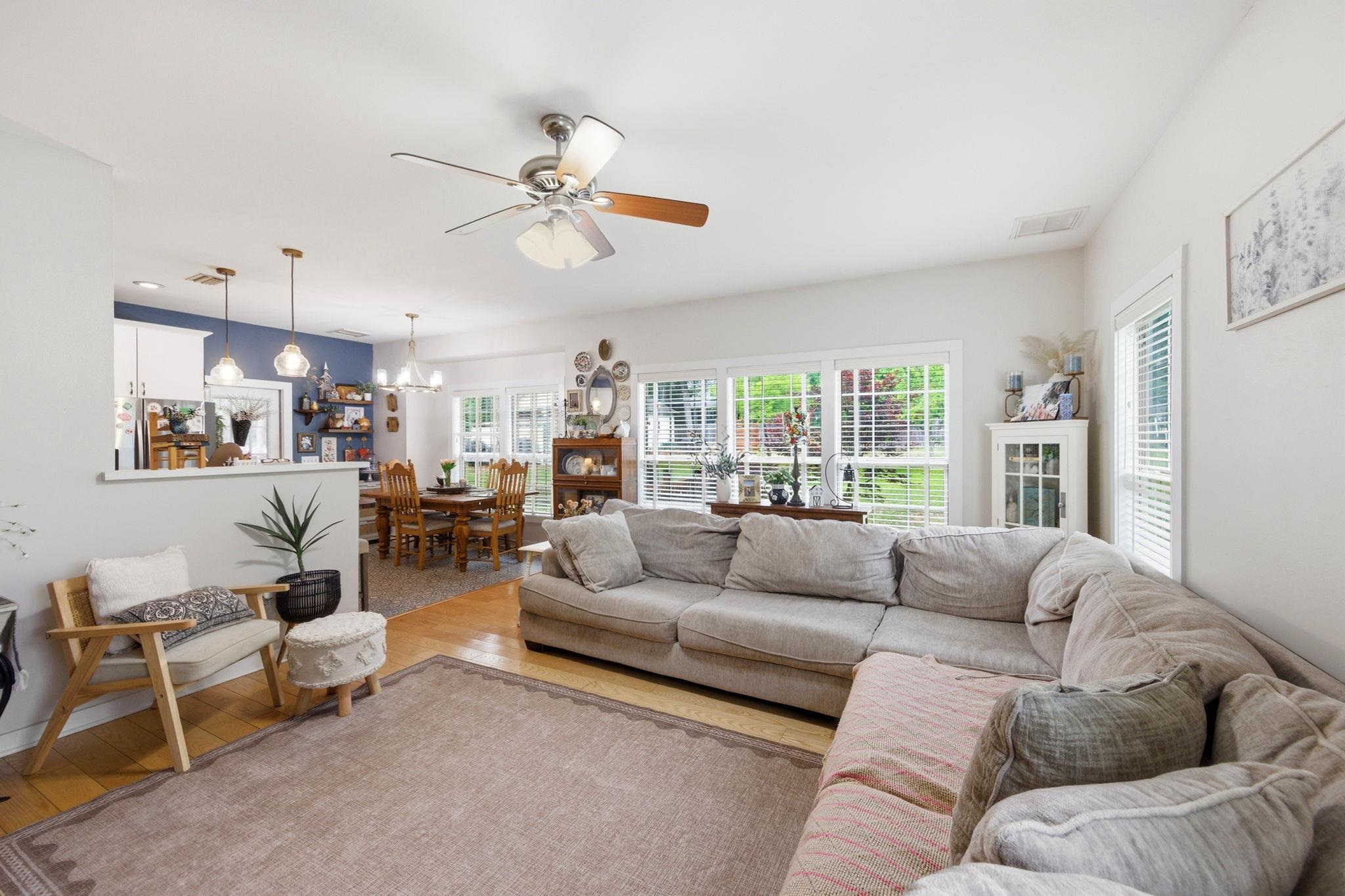 6104 Graypell Trail