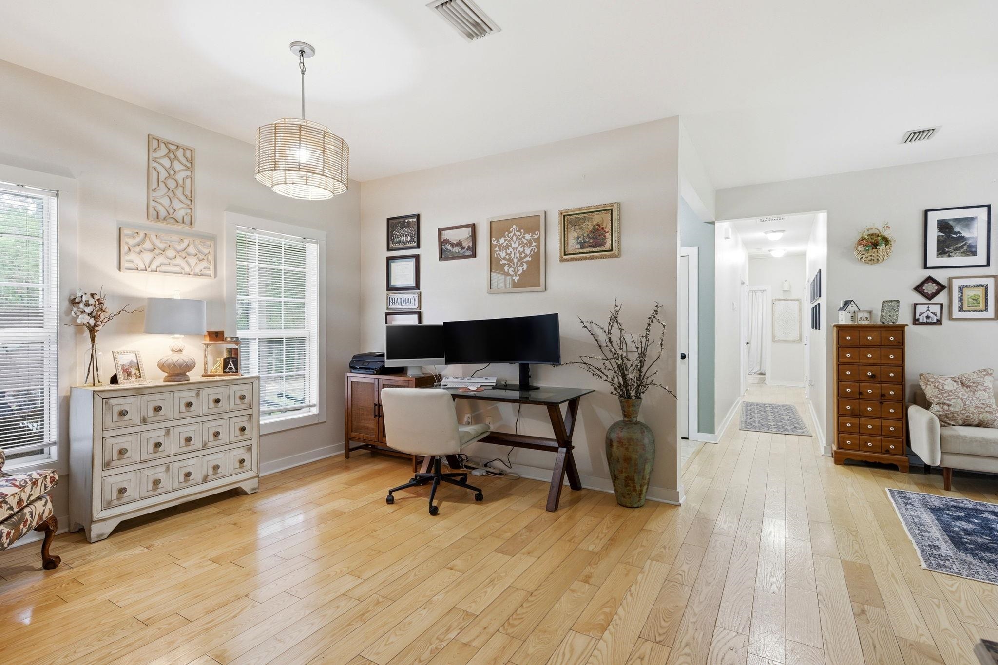 6104 Graypell Trail