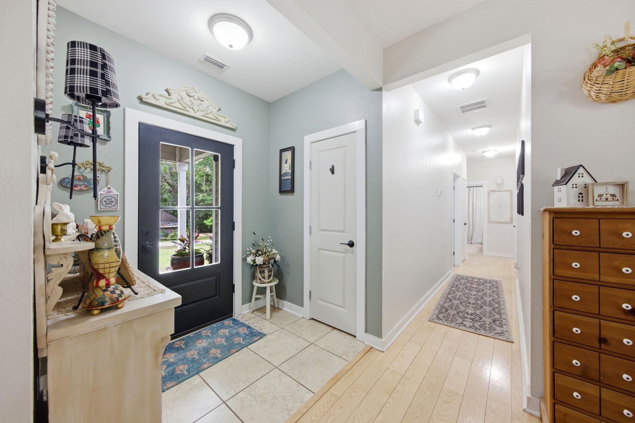 6104 Graypell Trail
