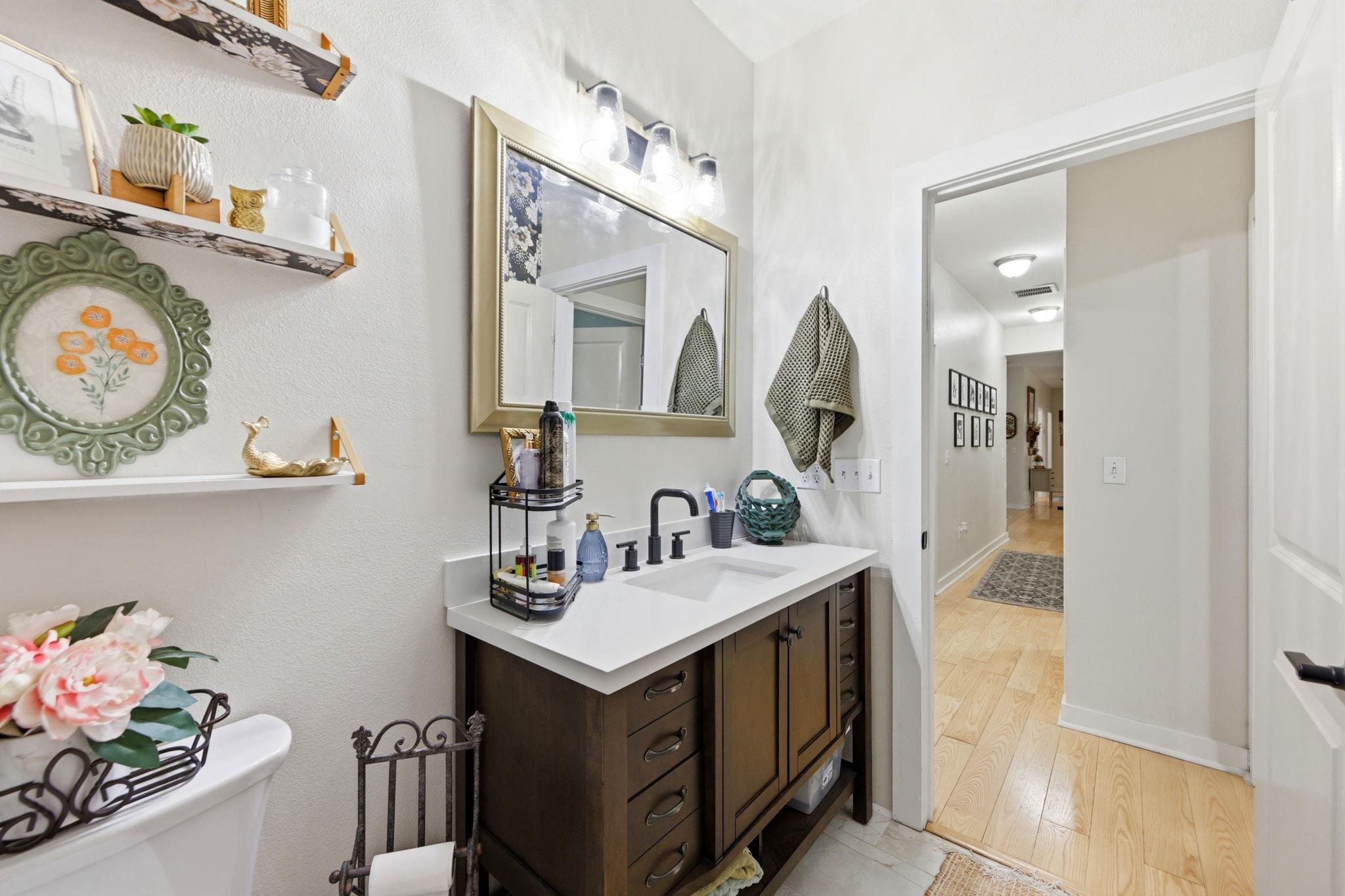 6104 Graypell Trail
