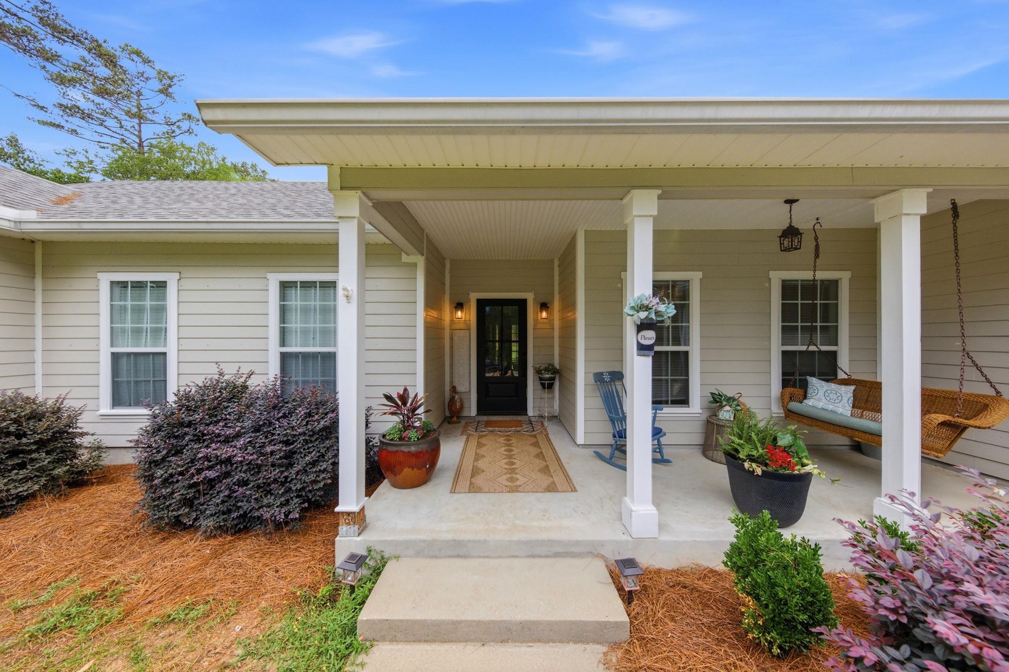6104 Graypell Trail