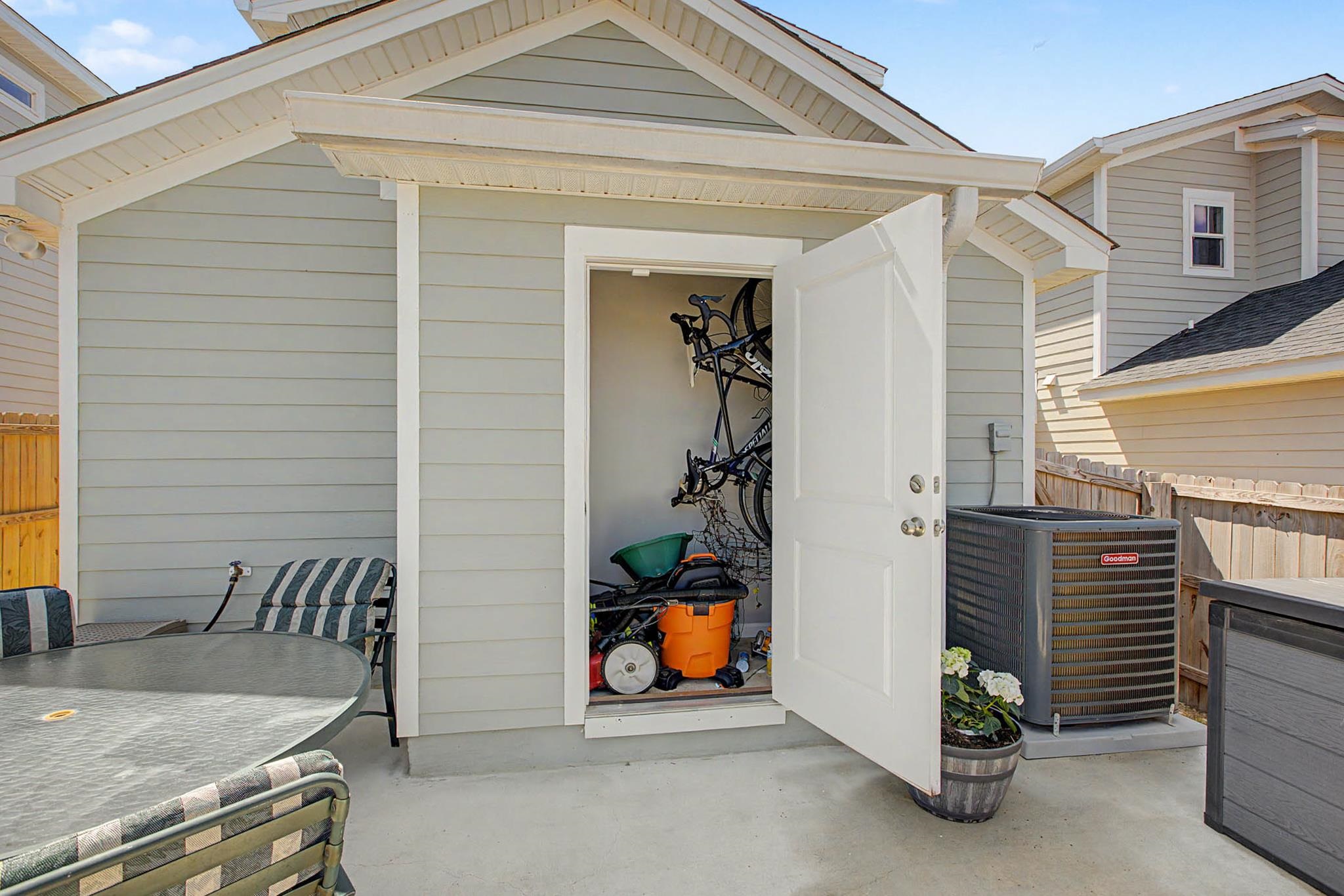 3724 Meadow Vista Lane
