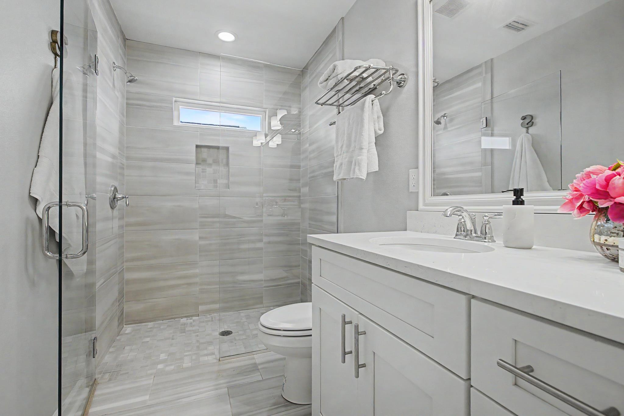 3724 Meadow Vista Lane