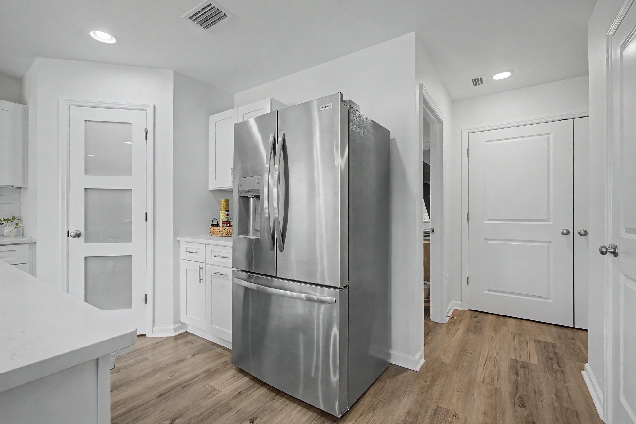 3724 Meadow Vista Lane