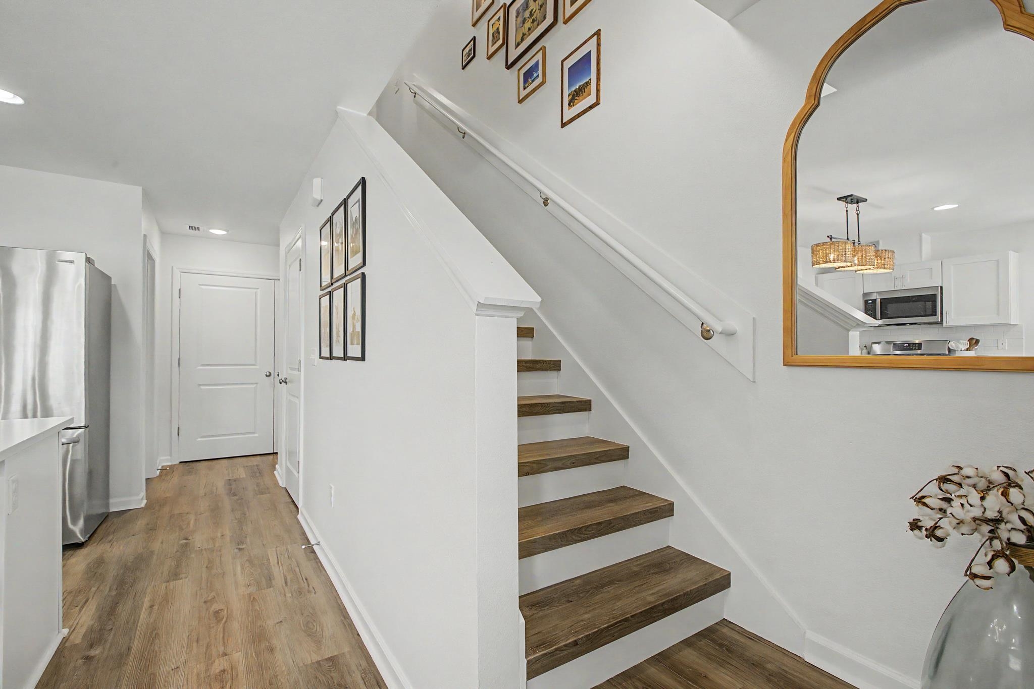 3724 Meadow Vista Lane