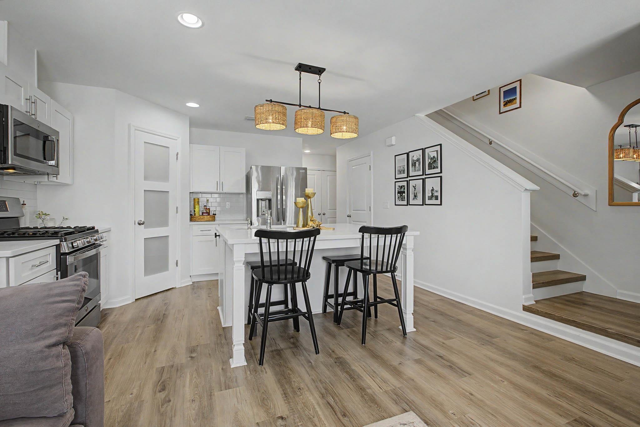 3724 Meadow Vista Lane