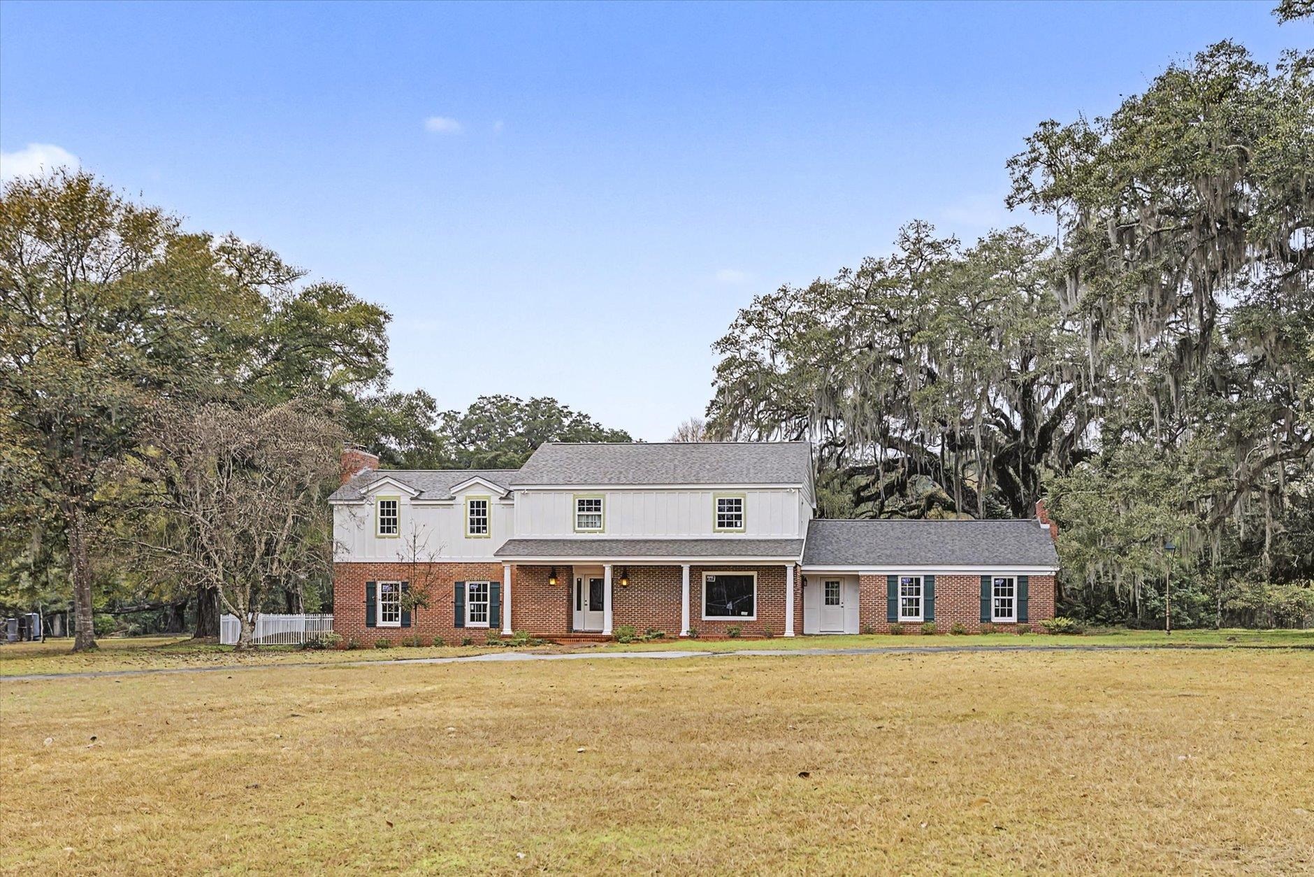 2414 Arendell Way