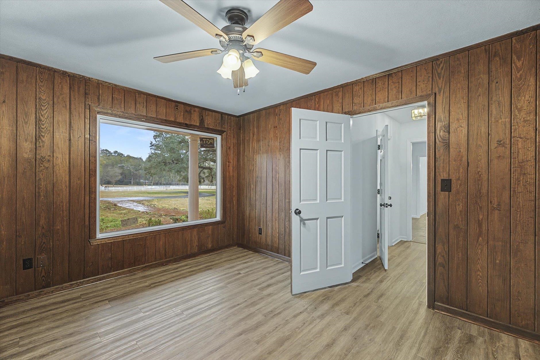 2414 Arendell Way