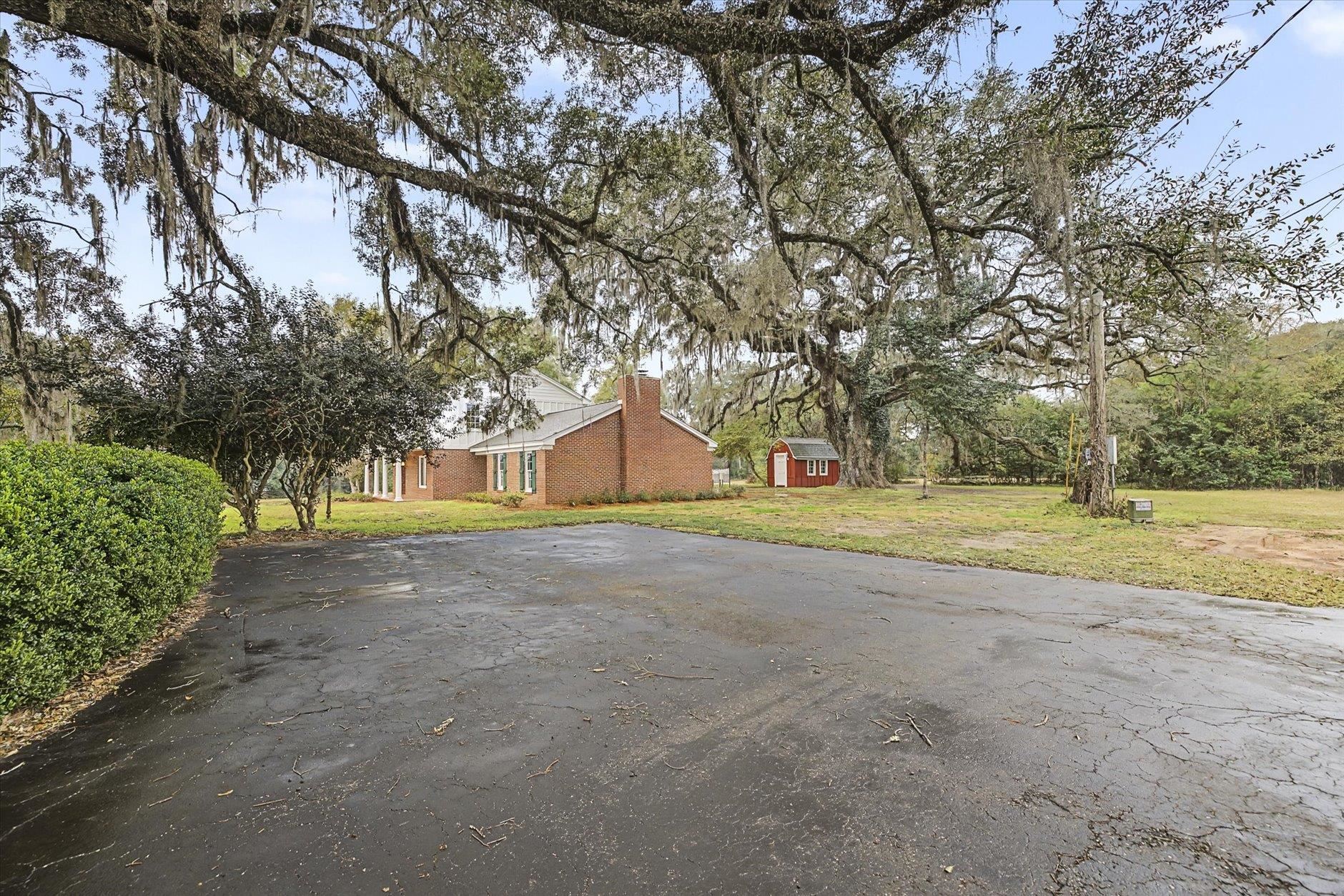 2414 Arendell Way
