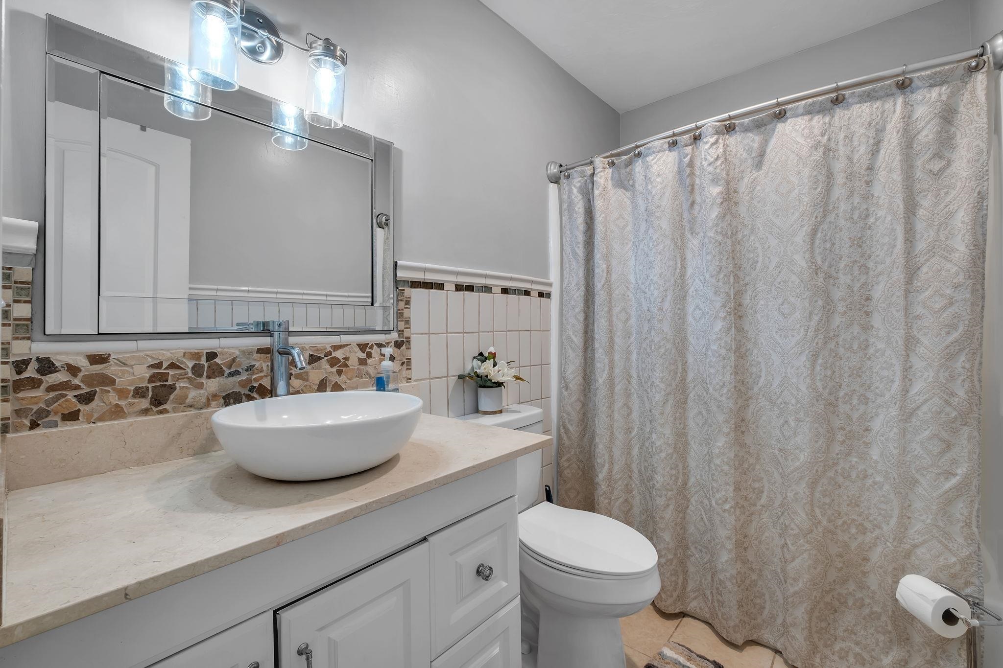 2889 JIM LEE Road