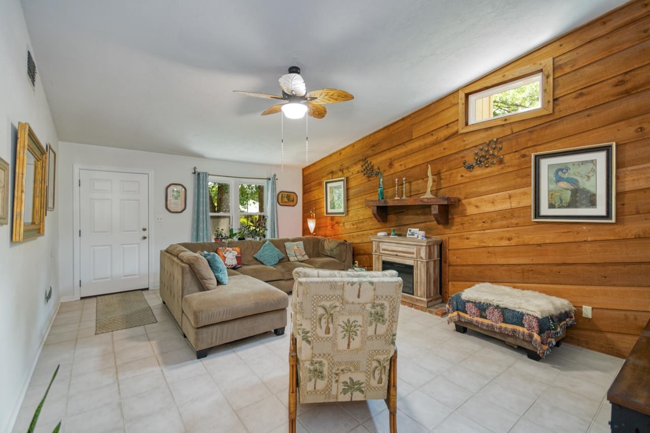 2576 Panther Creek Road