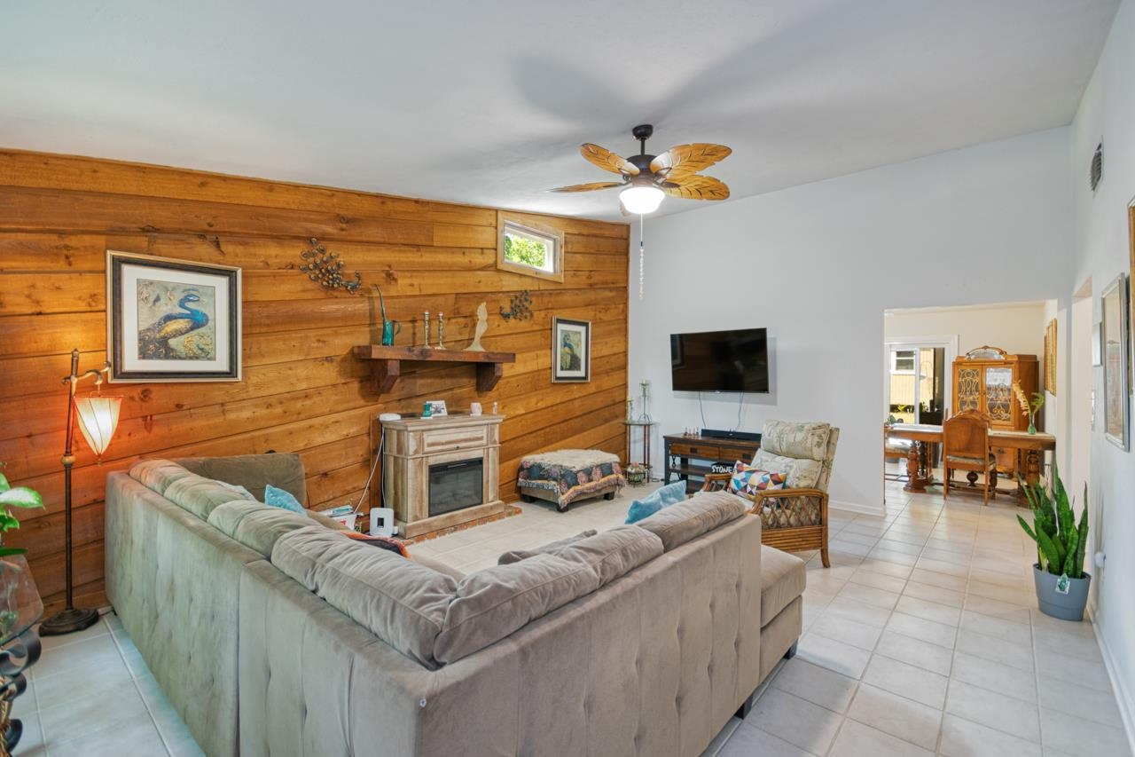 2576 Panther Creek Road