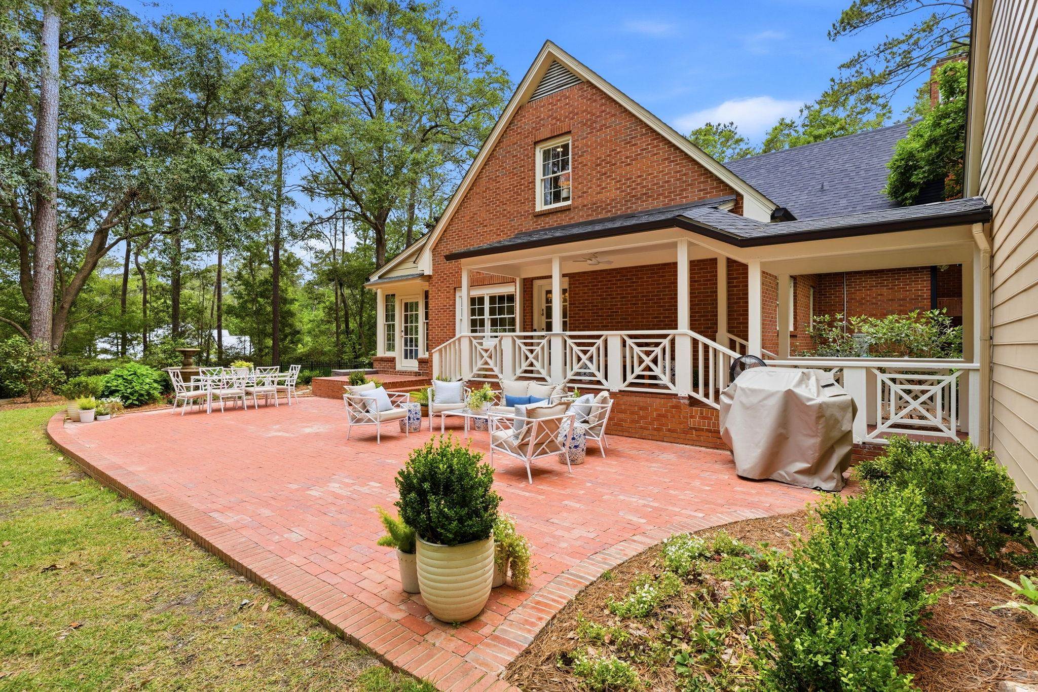 7042 Duck Cove Road