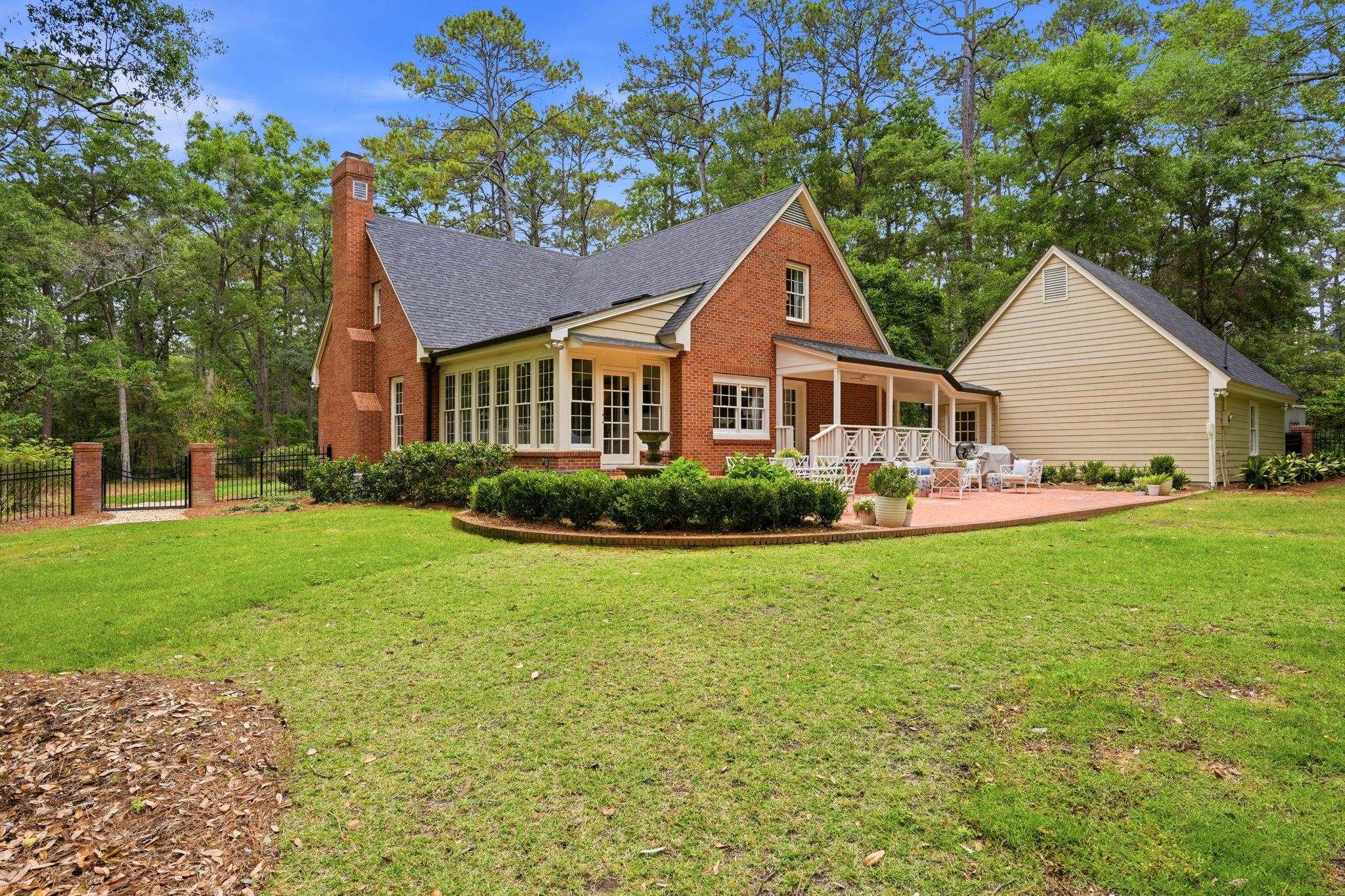 7042 Duck Cove Road