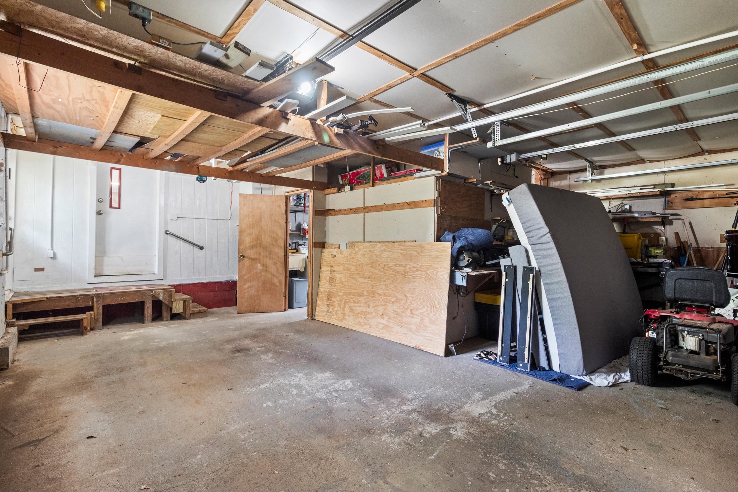 7772 Rocky Comfort Lane