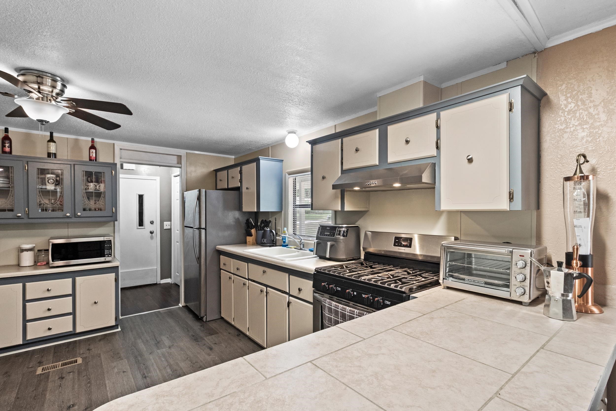 7772 Rocky Comfort Lane