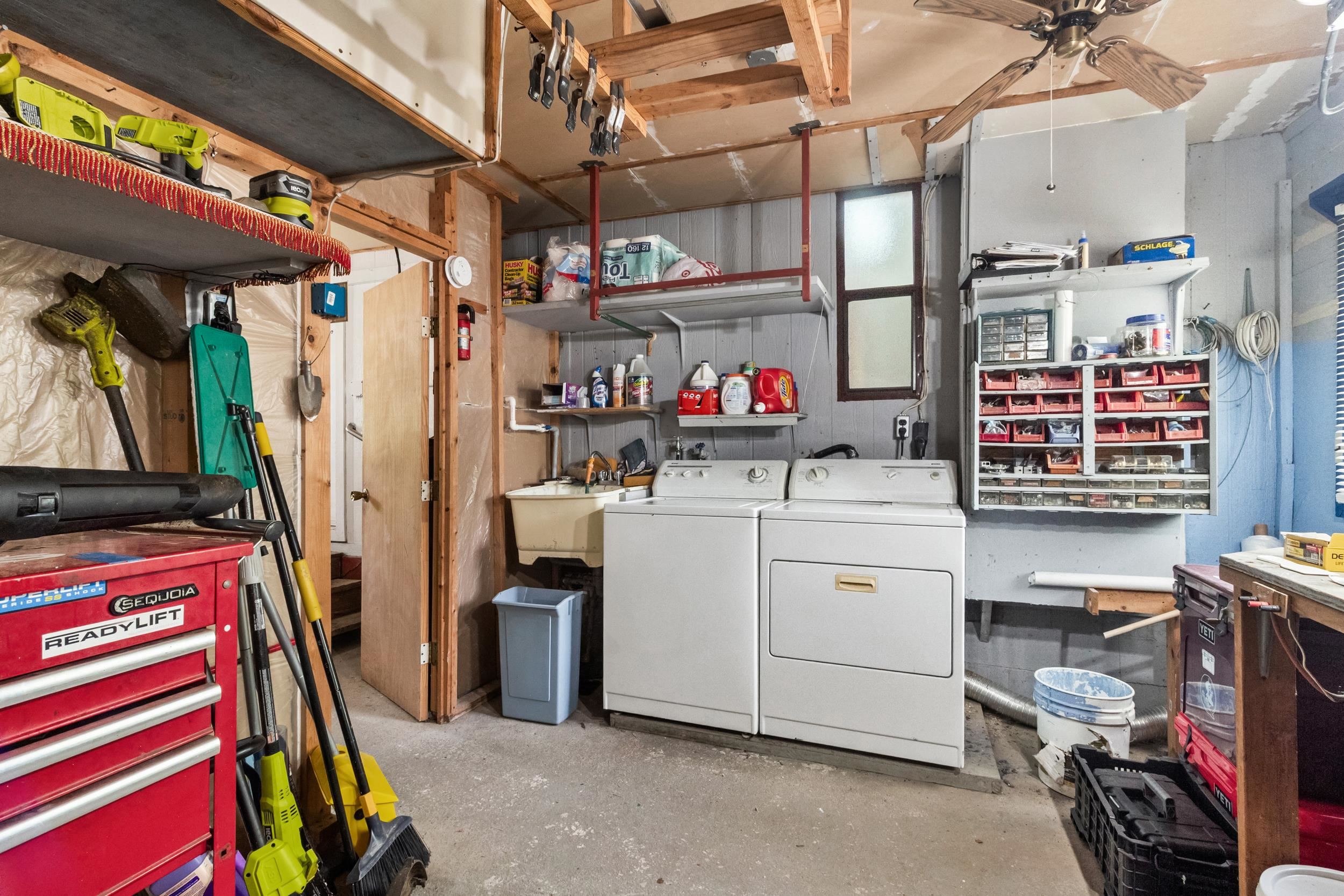 7772 Rocky Comfort Lane