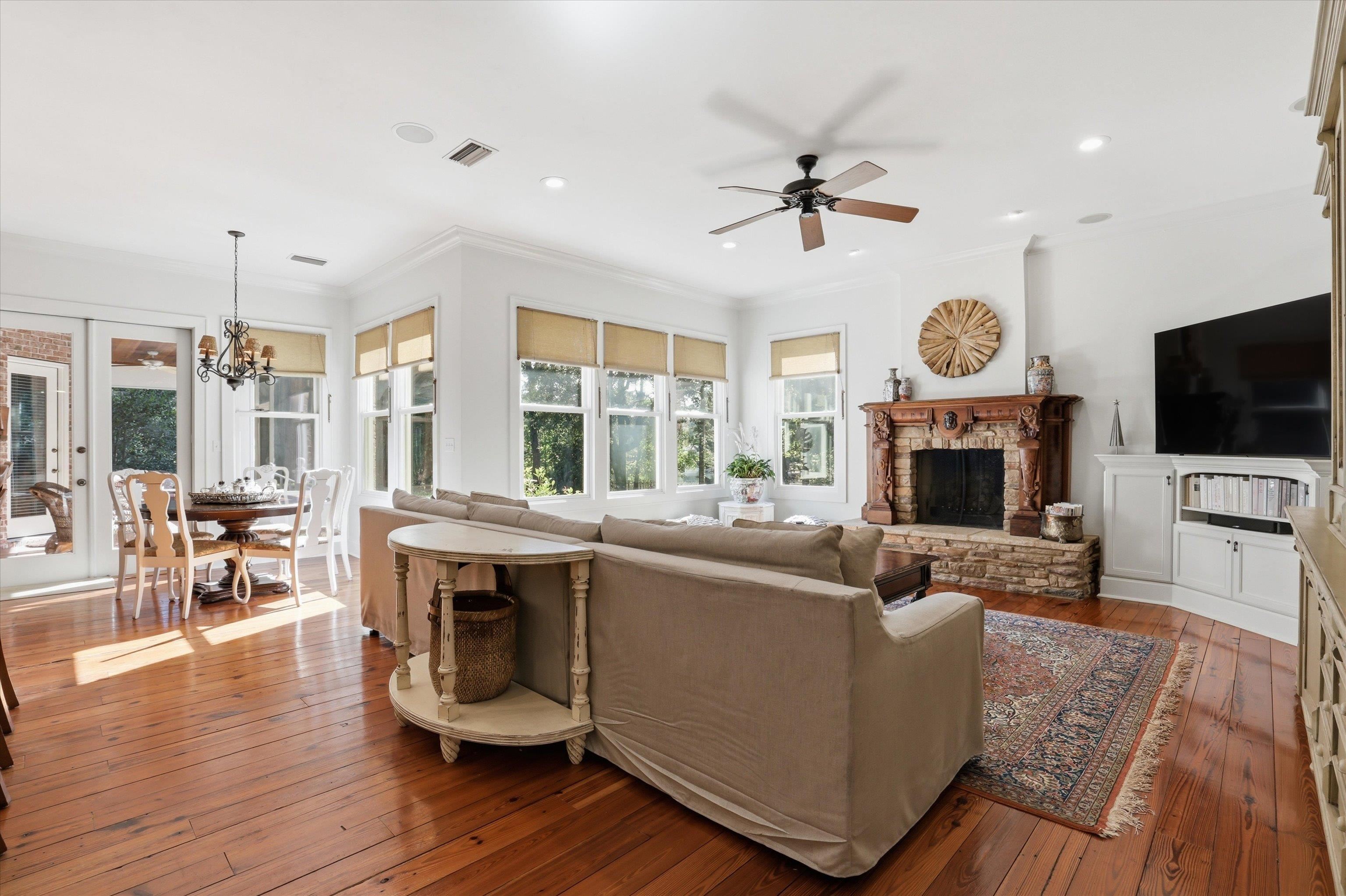 5992 Hardy Croom Court