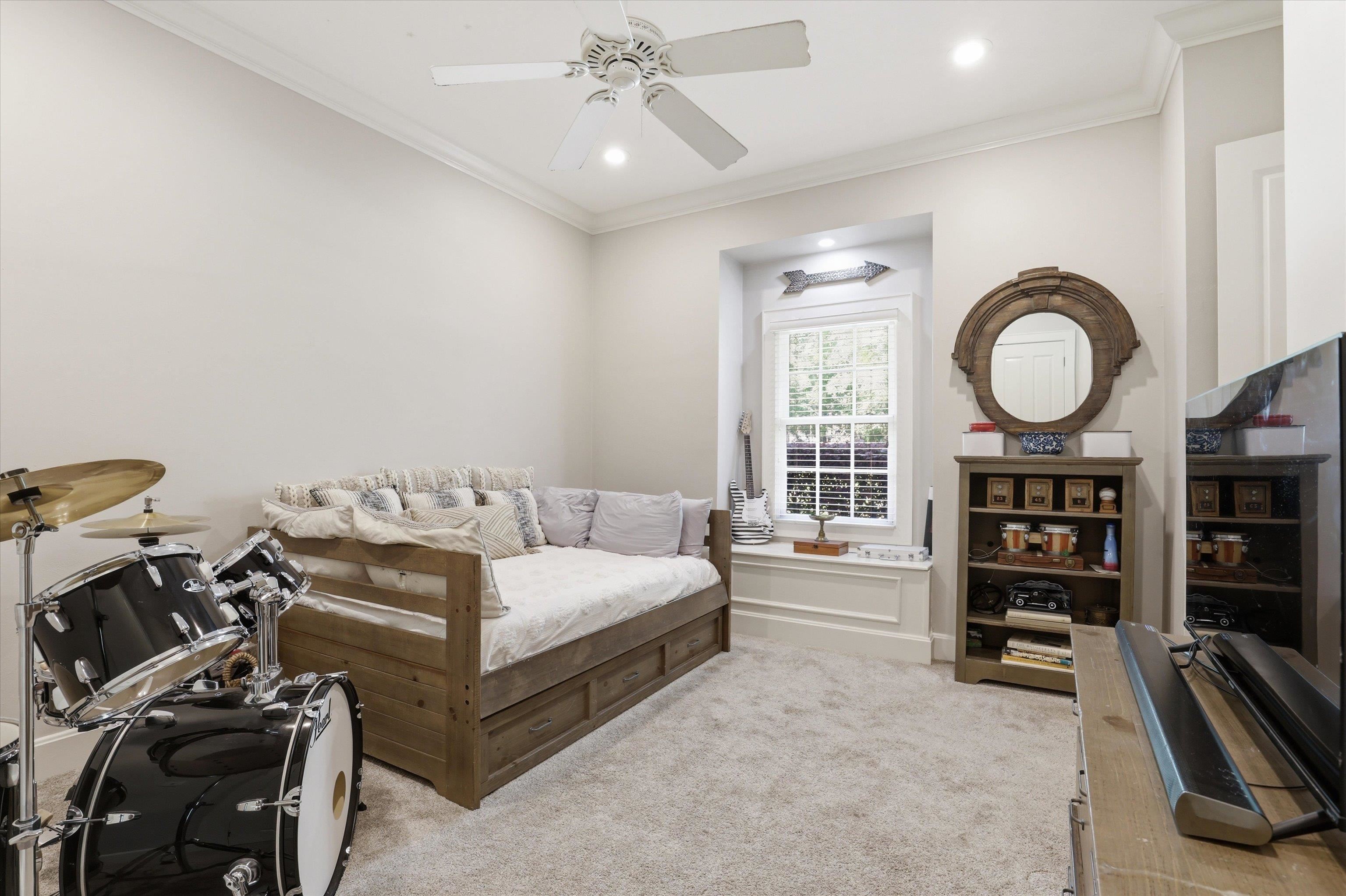 5992 Hardy Croom Court