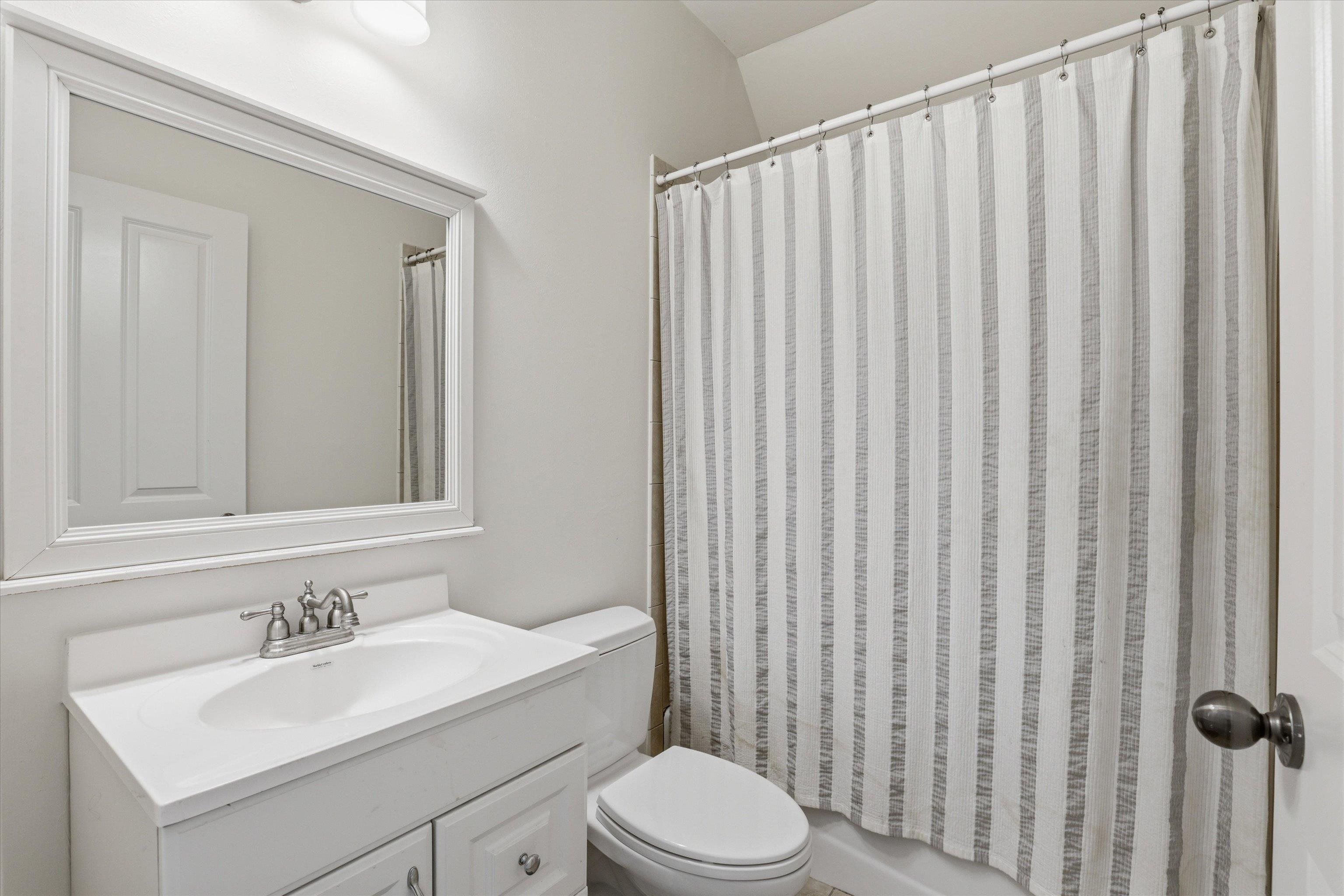 5992 Hardy Croom Court
