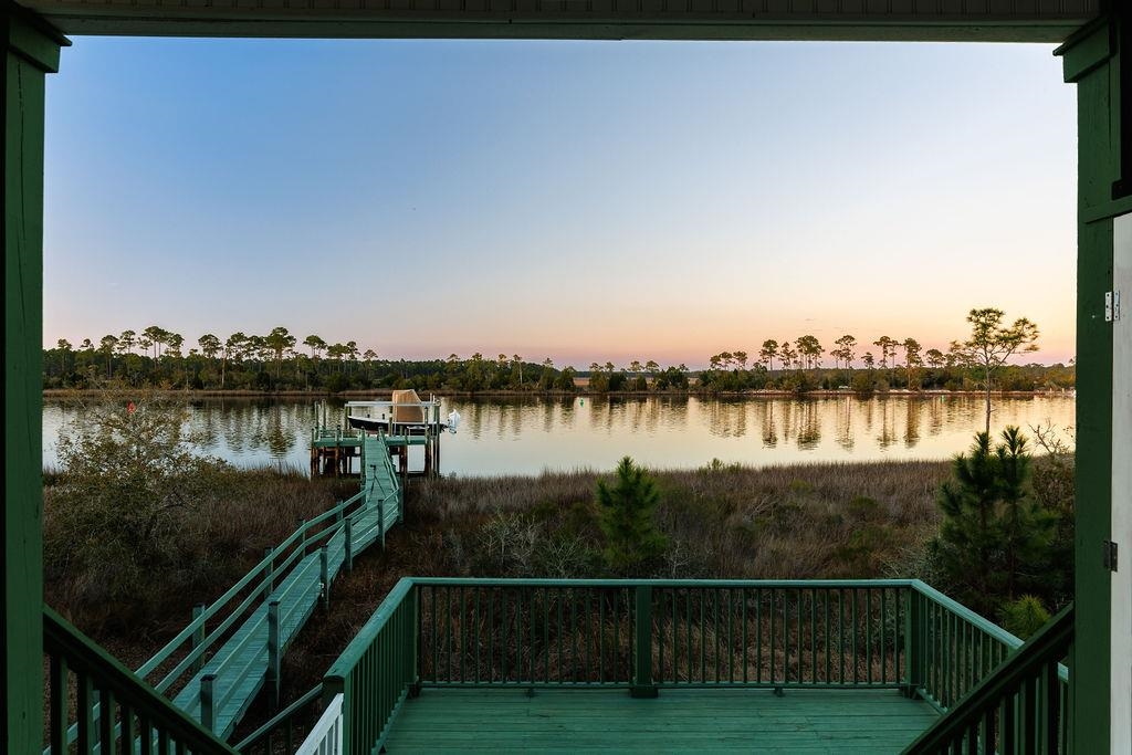 588 River Road