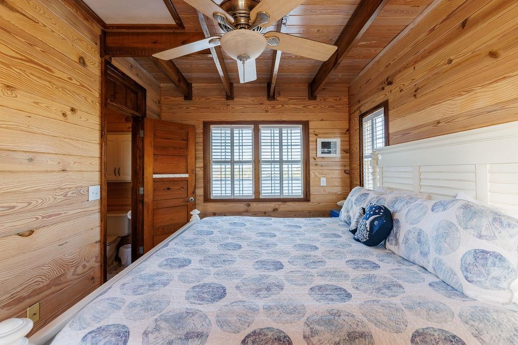 588 River Road